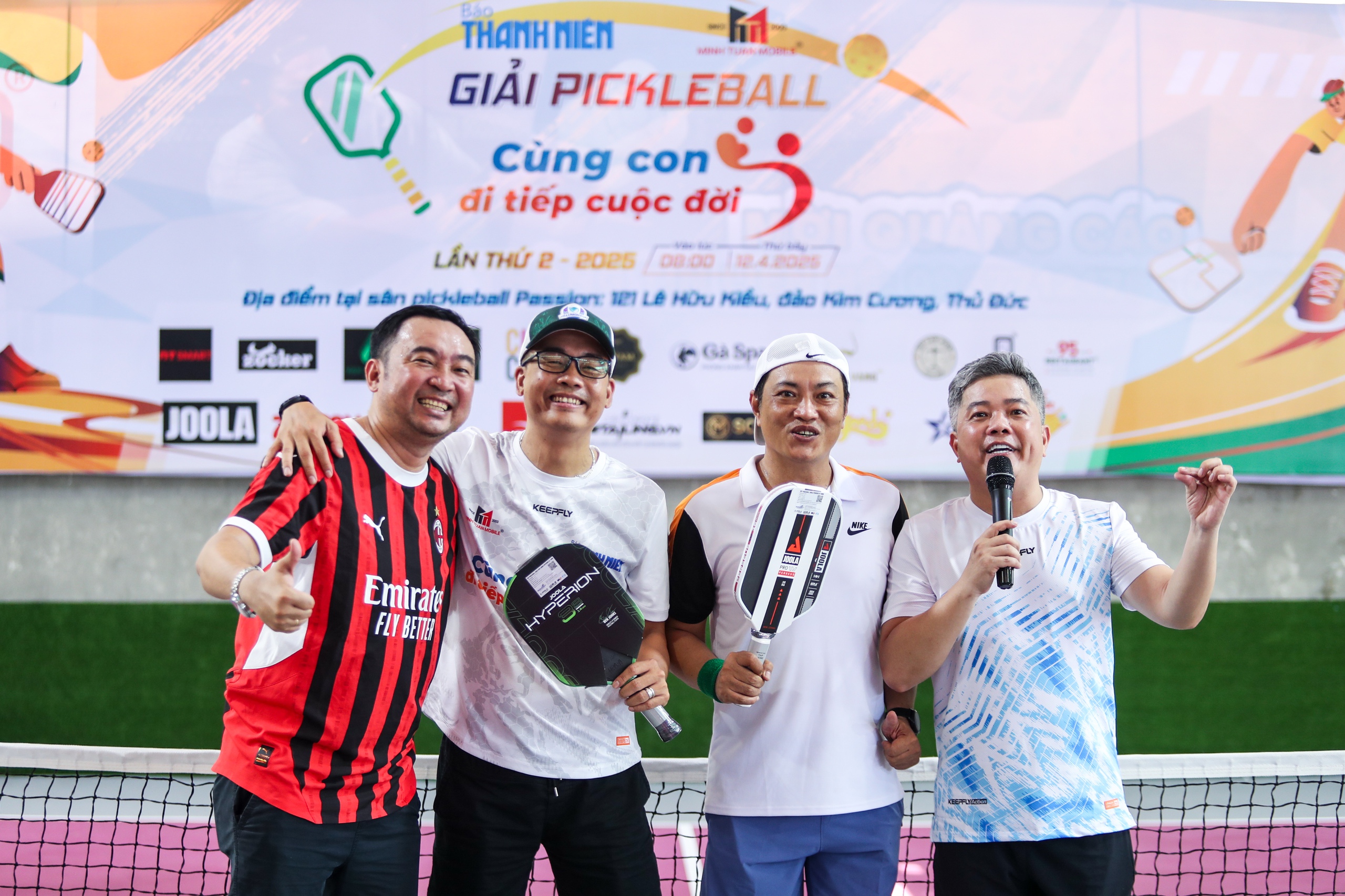 Những khoảnh khắc cảm xúc tại giải pickleball 'Cùng con đi tiếp cuộc đời'- Ảnh 22. Những khoảnh khắc cảm xúc tại giải pickleball 'Cùng con đi tiếp cuộc đời'- Ảnh 22.