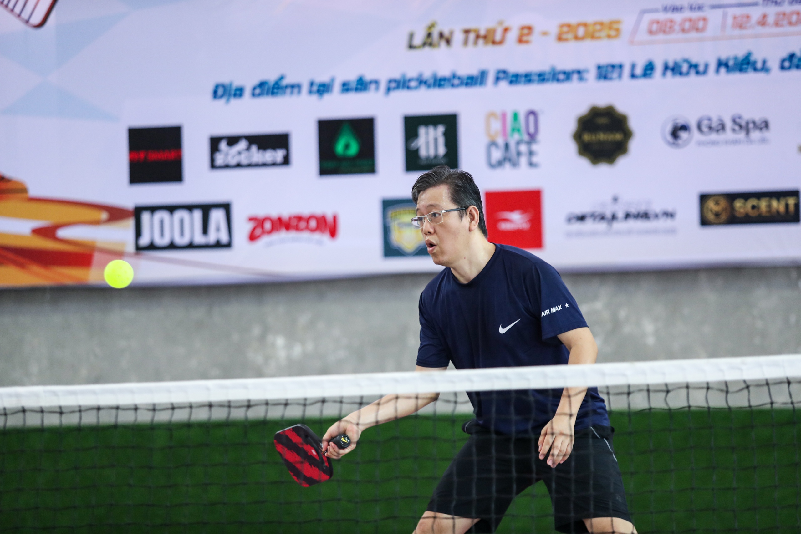Những khoảnh khắc cảm xúc tại giải pickleball 'Cùng con đi tiếp cuộc đời'- Ảnh 17. Những khoảnh khắc cảm xúc tại giải pickleball 'Cùng con đi tiếp cuộc đời'- Ảnh 17.
