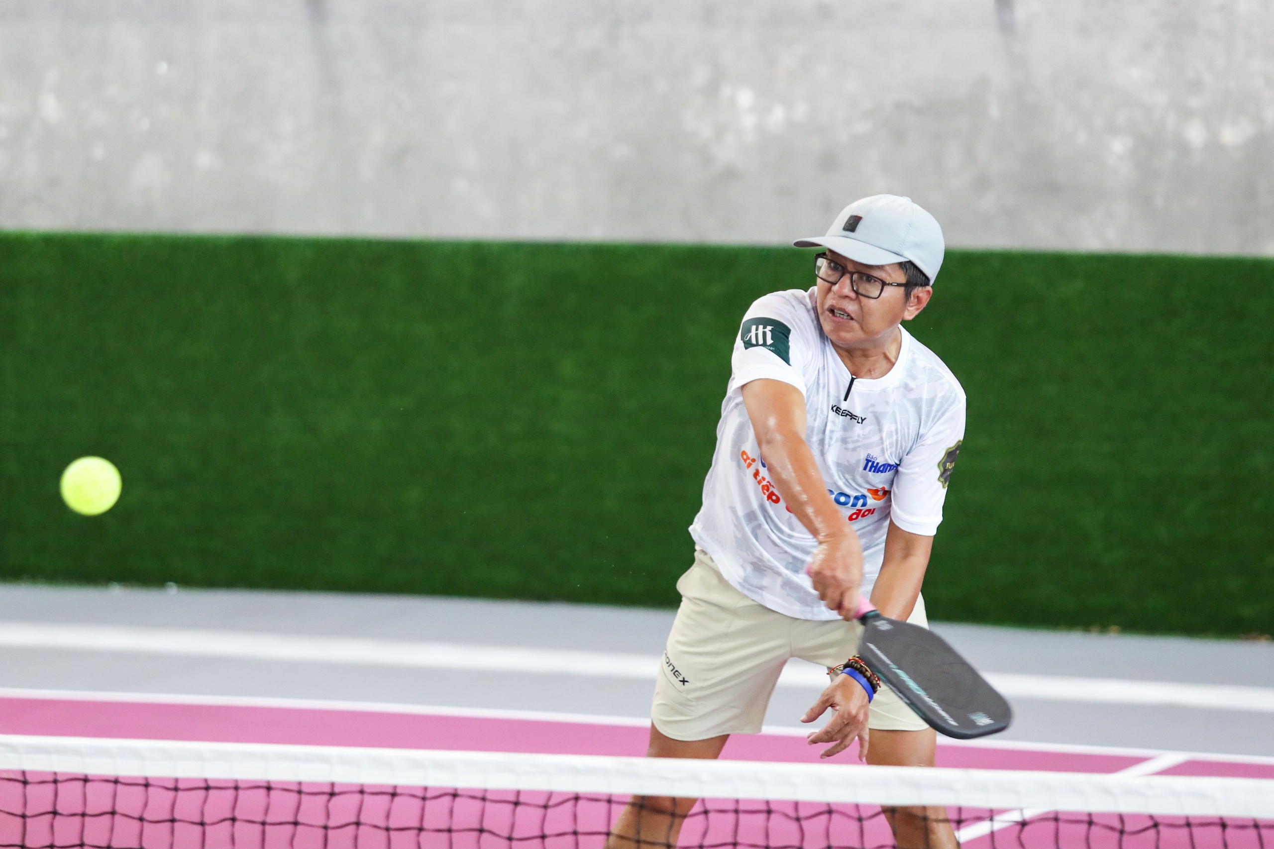 Những khoảnh khắc cảm xúc tại giải pickleball 'Cùng con đi tiếp cuộc đời'- Ảnh 7. Những khoảnh khắc cảm xúc tại giải pickleball 'Cùng con đi tiếp cuộc đời'- Ảnh 7.