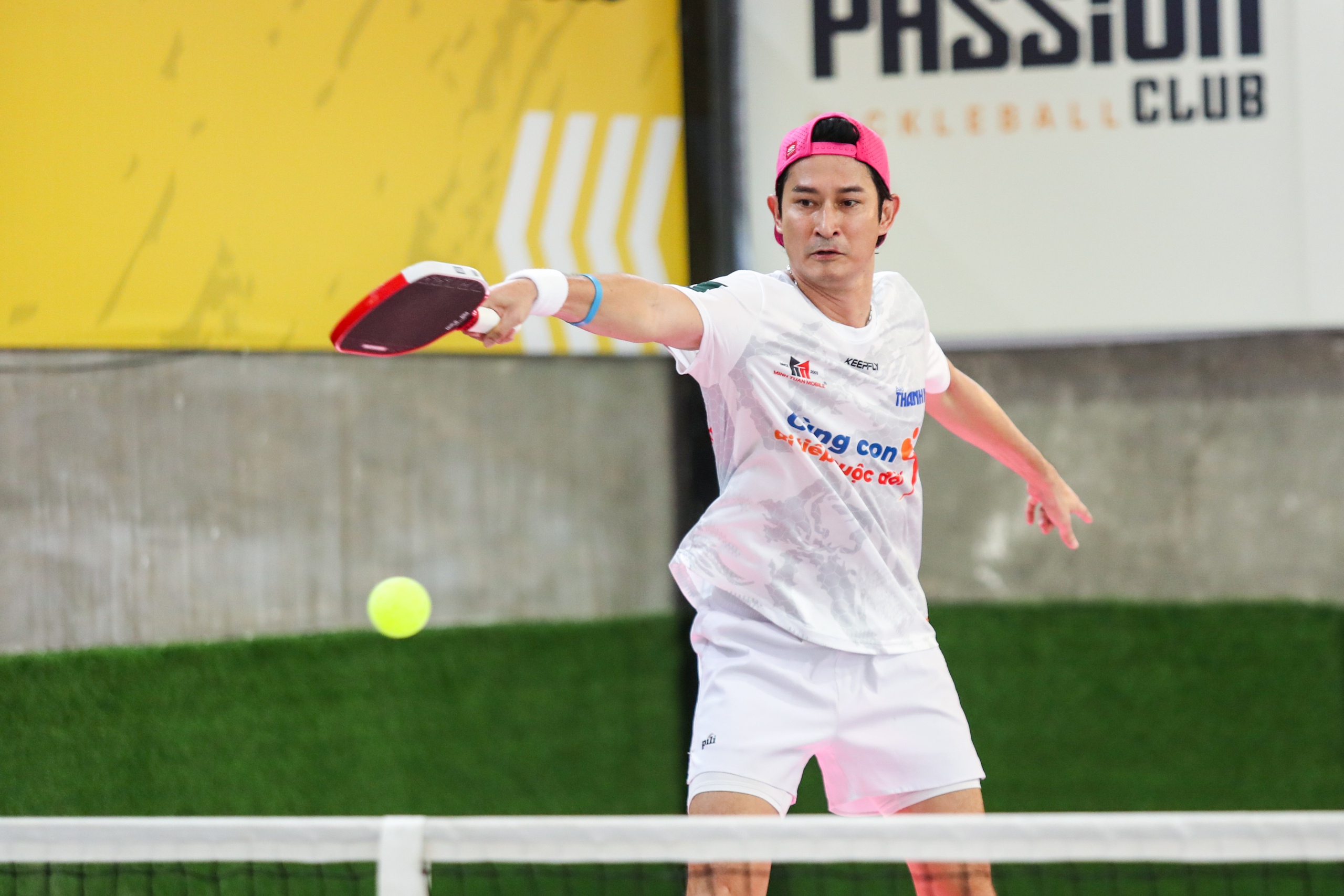 Những khoảnh khắc cảm xúc tại giải pickleball 'Cùng con đi tiếp cuộc đời'- Ảnh 10. Những khoảnh khắc cảm xúc tại giải pickleball 'Cùng con đi tiếp cuộc đời'- Ảnh 10.