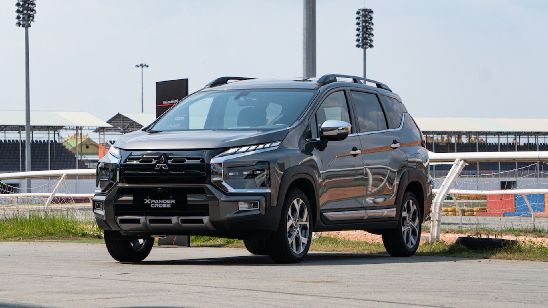 Cùng tầm giá, xe Trung Quốc MG G50 có gì để đấu Mitsubishi Xpander? - Ảnh 3.