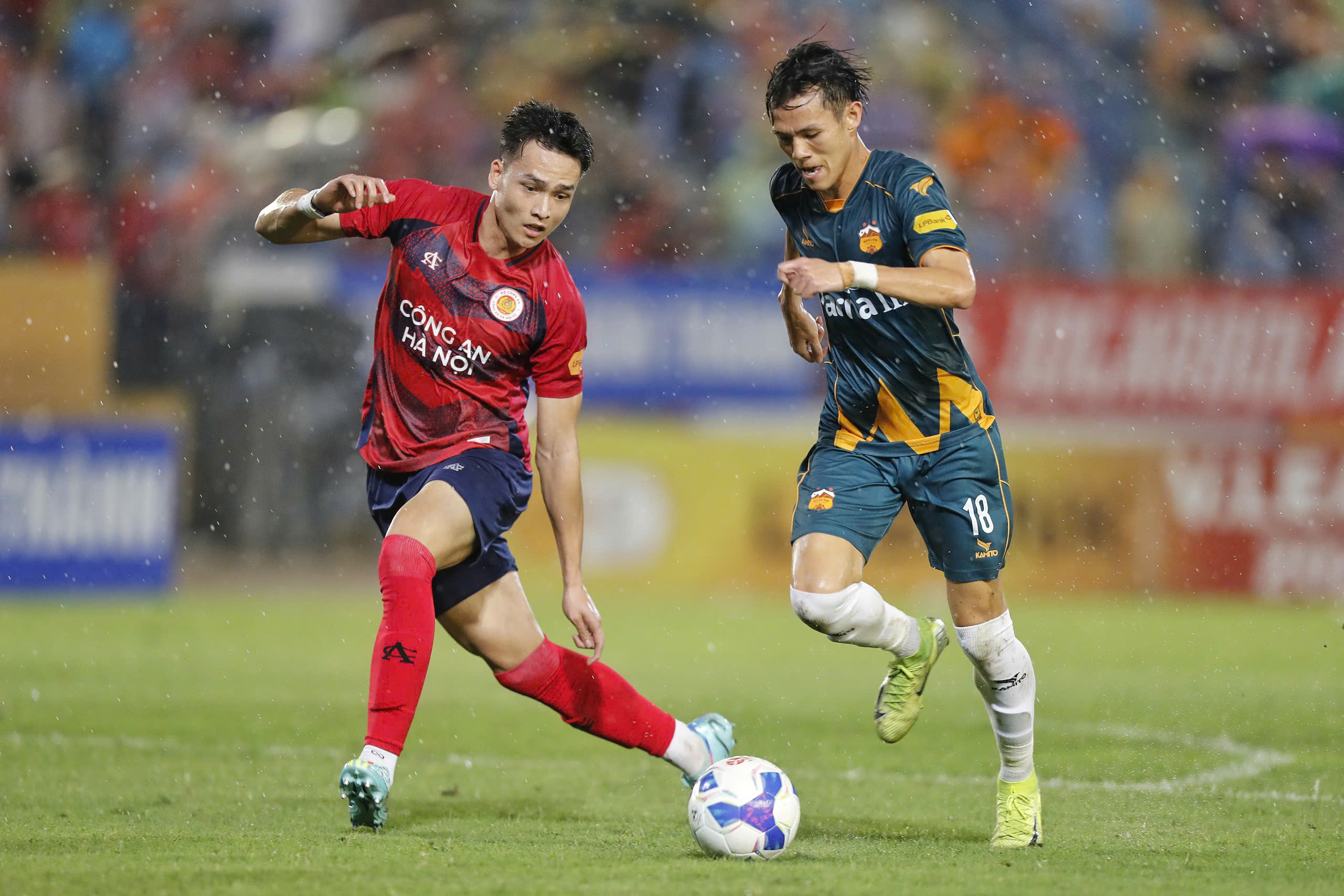 Bảng xếp hạng V-League: HAGL giậm chân tại chỗ, đội xuống hạng dễ là đội…- Ảnh 2. Bảng xếp hạng V-League: HAGL giậm chân tại chỗ, đội xuống hạng dễ là đội…- Ảnh 2.