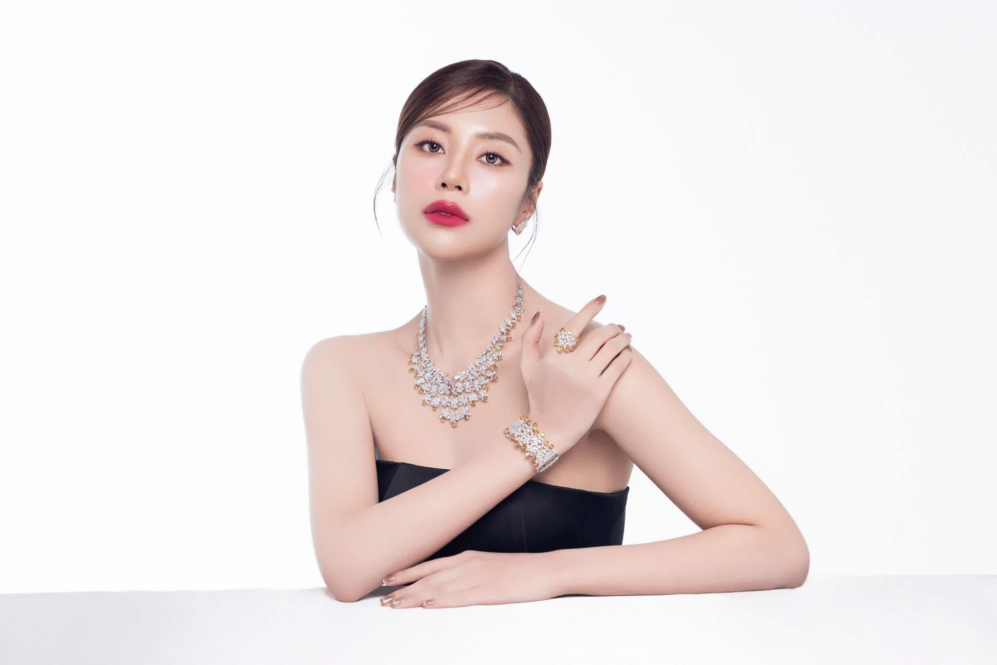 Tô Diệp Hà tiết lộ bí quyết giữ dáng - Ảnh 1. Tô Diệp Hà tiết lộ bí quyết giữ dáng - Ảnh 1.