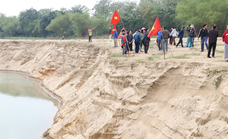 'Rút ruột' sông Lam- Ảnh 2.