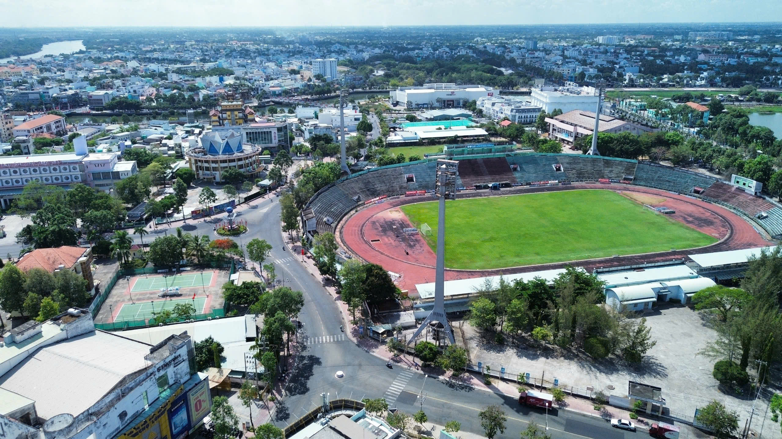 Long An còn 60 xã và lấy ý kiến nhân dân sáp nhập với Tây Ninh - Ảnh 1.