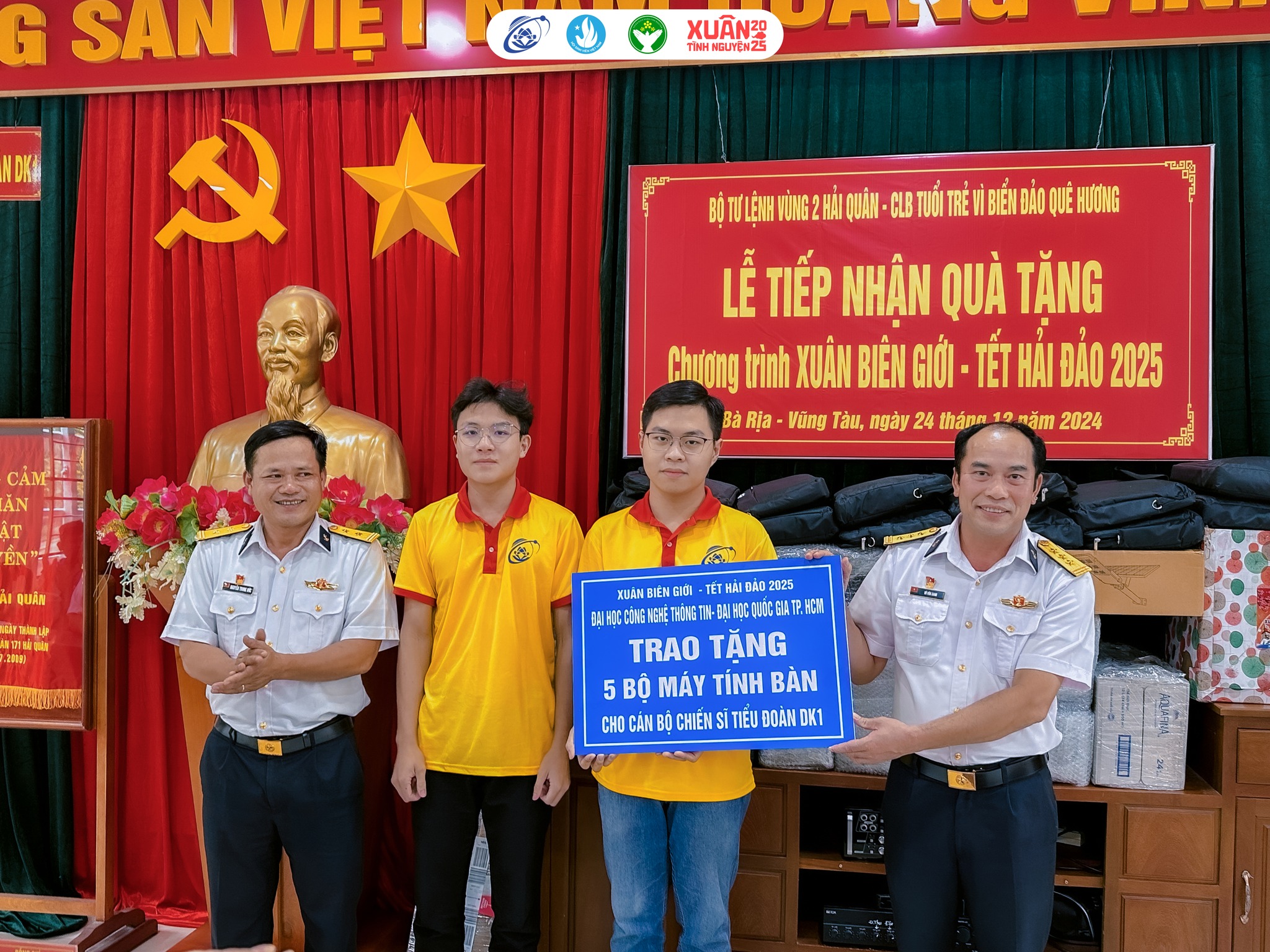 Đội sinh viên đáng ngưỡng mộ, tầm nhìn và trái tim rộng mở- Ảnh 6. Đội sinh viên đáng ngưỡng mộ, tầm nhìn và trái tim rộng mở- Ảnh 6.
