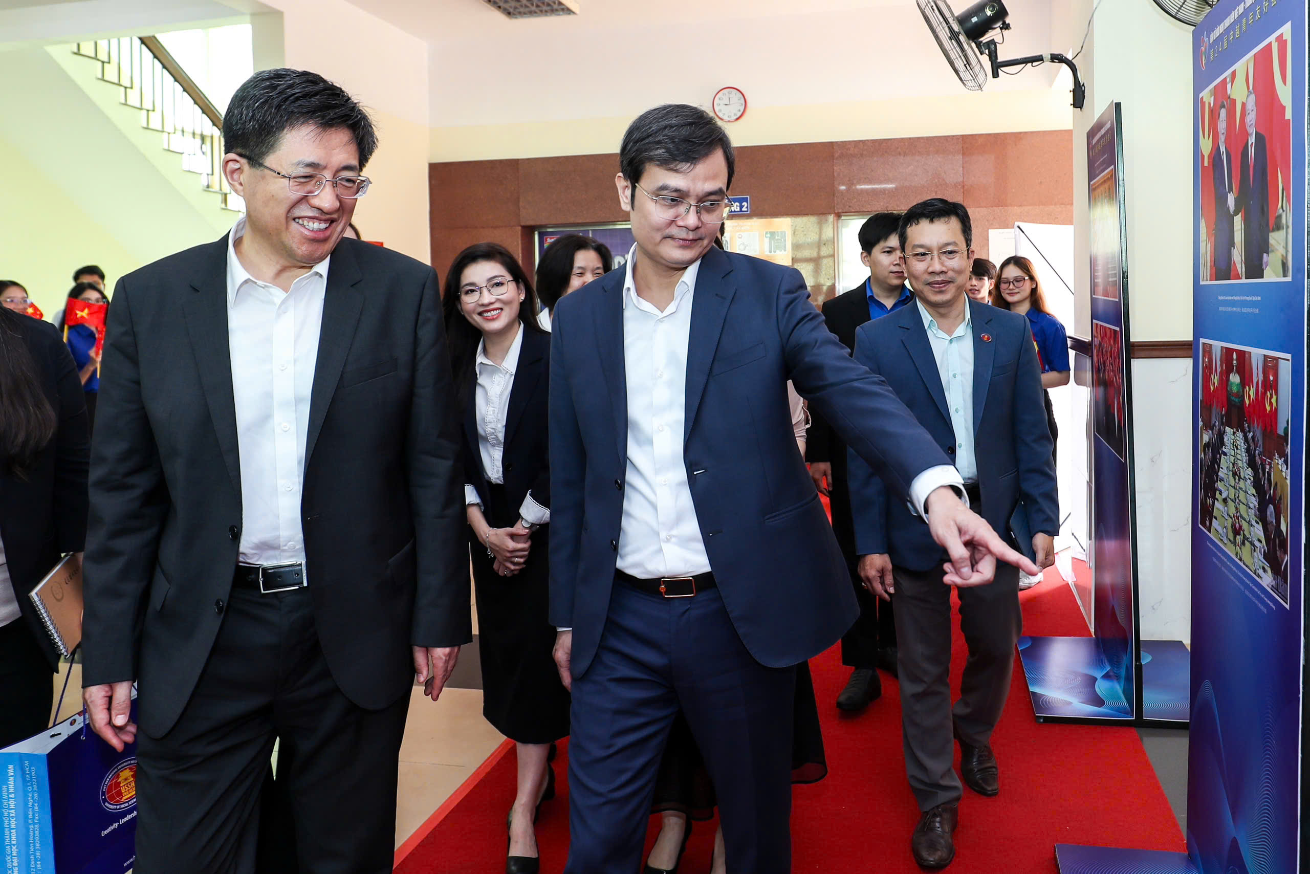 Thanh niên Việt – Trung chia sẻ kinh nghiệm đổi mới hoạt động trong tình hình mới - Ảnh 2.
