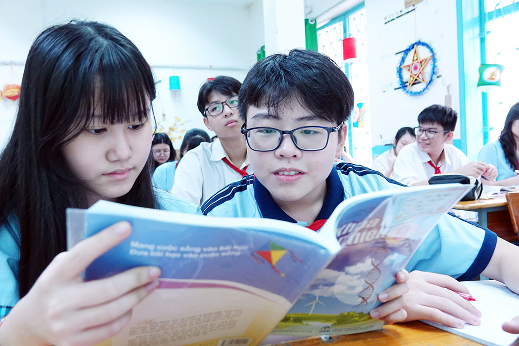 Tuyển sinh lớp 10: Đề thi mới, cách ôn cũng thay đổi - Ảnh 1.