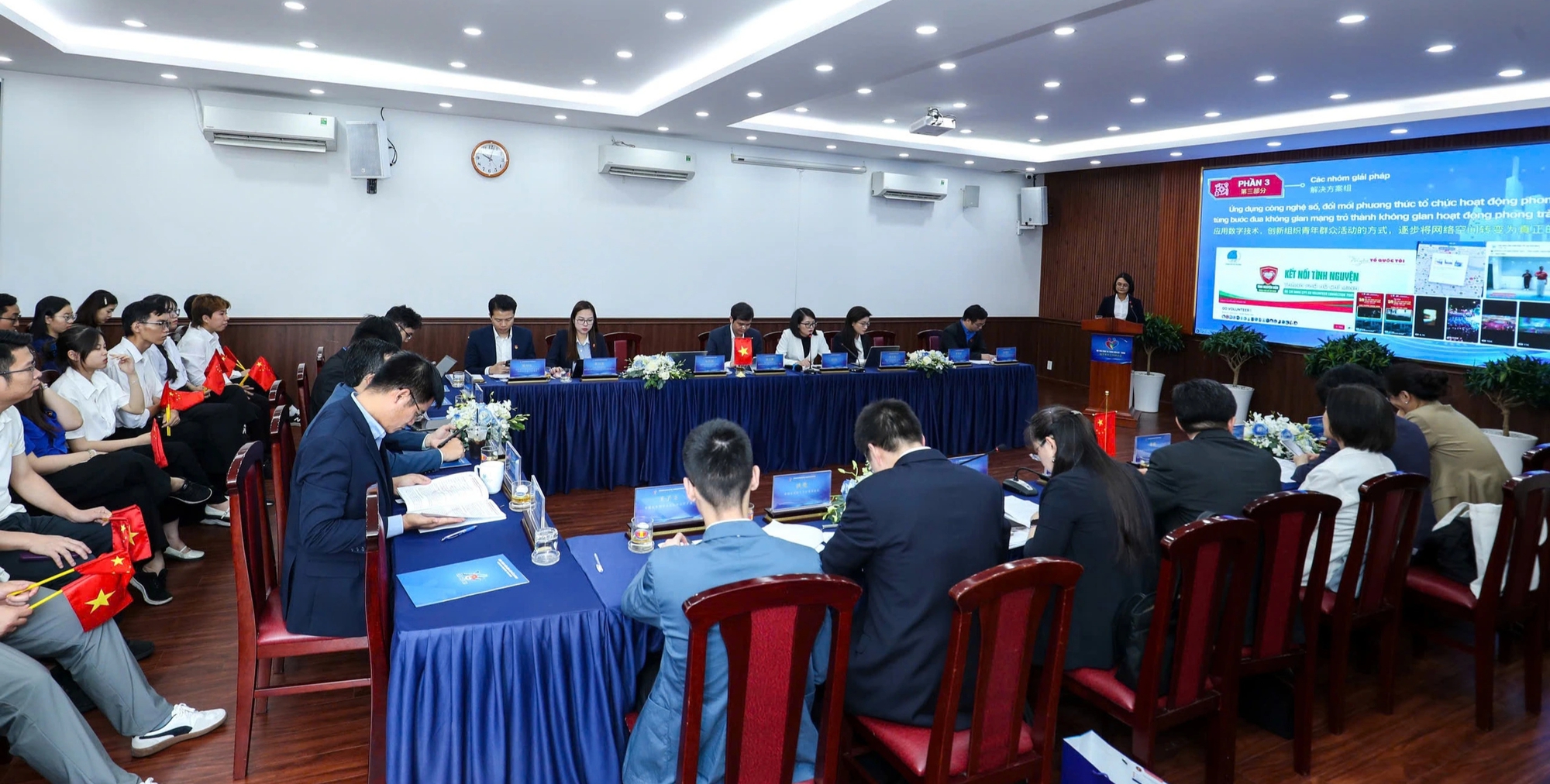 Thanh niên Việt – Trung chia sẻ kinh nghiệm đổi mới hoạt động trong tình hình mới - Ảnh 5.