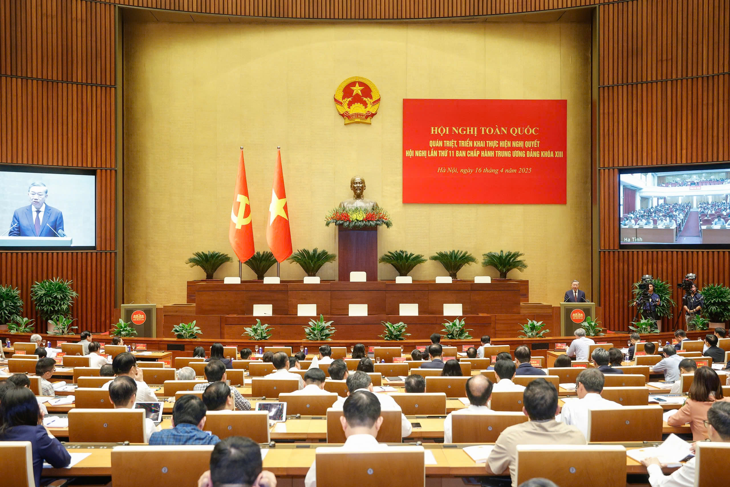 Tổng B&iacute; thư: 'Kh&ocirc;ng được quyền anh, quyền t&ocirc;i, địa phương n&agrave;y, địa phương kia'- Ảnh 3.