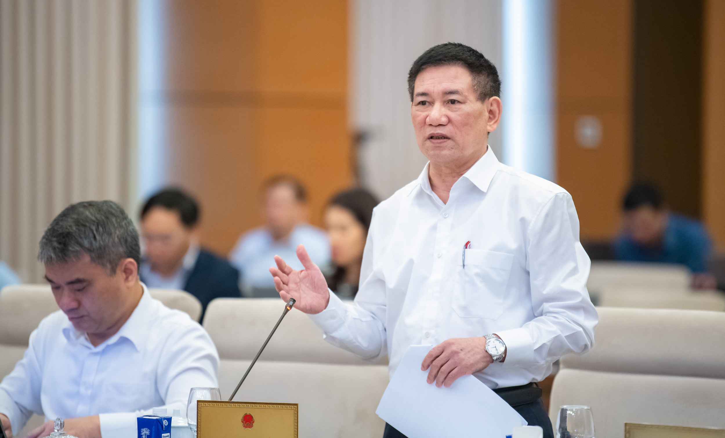 Chủ tịch Quốc hội: 'Làm sao lương doanh nghiệp nhà nước cạnh tranh được với tư nhân' - Ảnh 3.