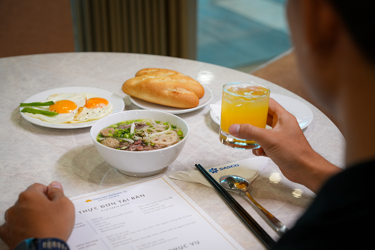 Lotus Lounge tại T3: Không gian phòng chờ thế hệ mới đậm dấu ấn văn hóa Việt - Ảnh 6.