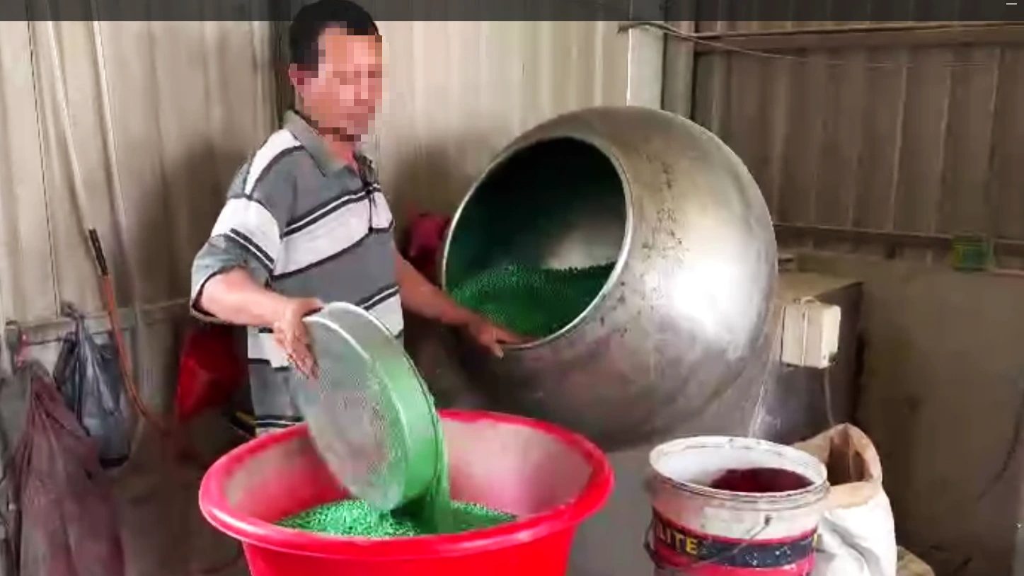 Hình ảnh rợn người trong các xưởng làm thuốc giả- Ảnh 6.
