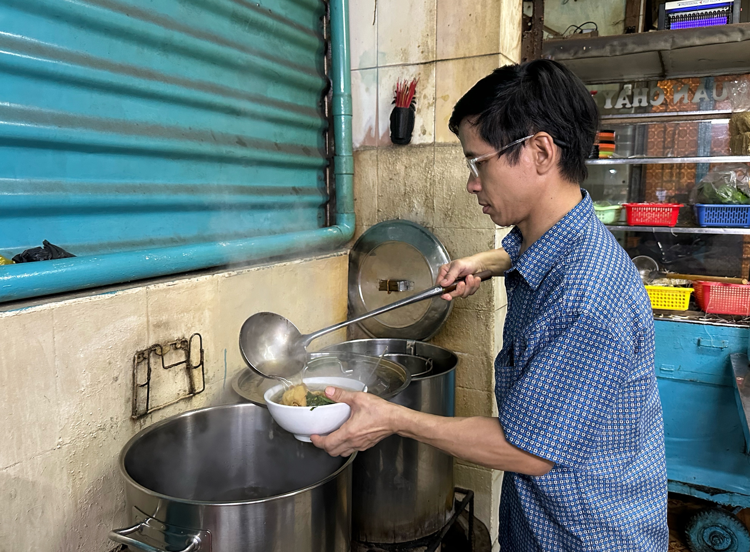 Quán chay Thiên Ý gần nửa thế kỷ ở TP . HCM và hành trình giữ gìn hương vị xưa - Ảnh 3. Quán chay Thiên Ý gần nửa thế kỷ ở TP . HCM và hành trình giữ gìn hương vị xưa - Ảnh 3.