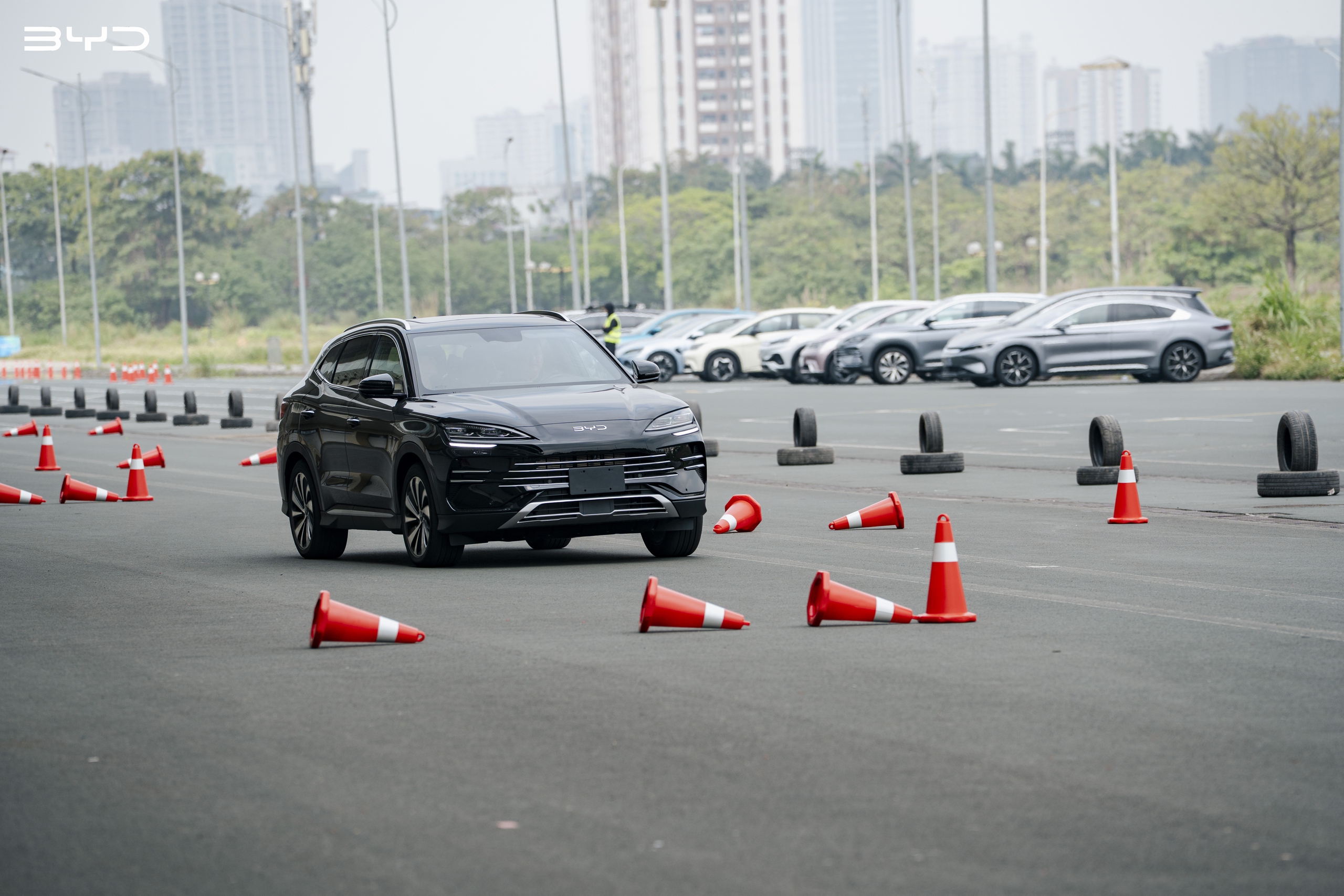 Người Việt ngày càng có nhiều lựa chọn xe hybrid Ngày càng có nhiều lựa chọn kiểu loại xe hybrid cho người Việt - Ảnh 2.