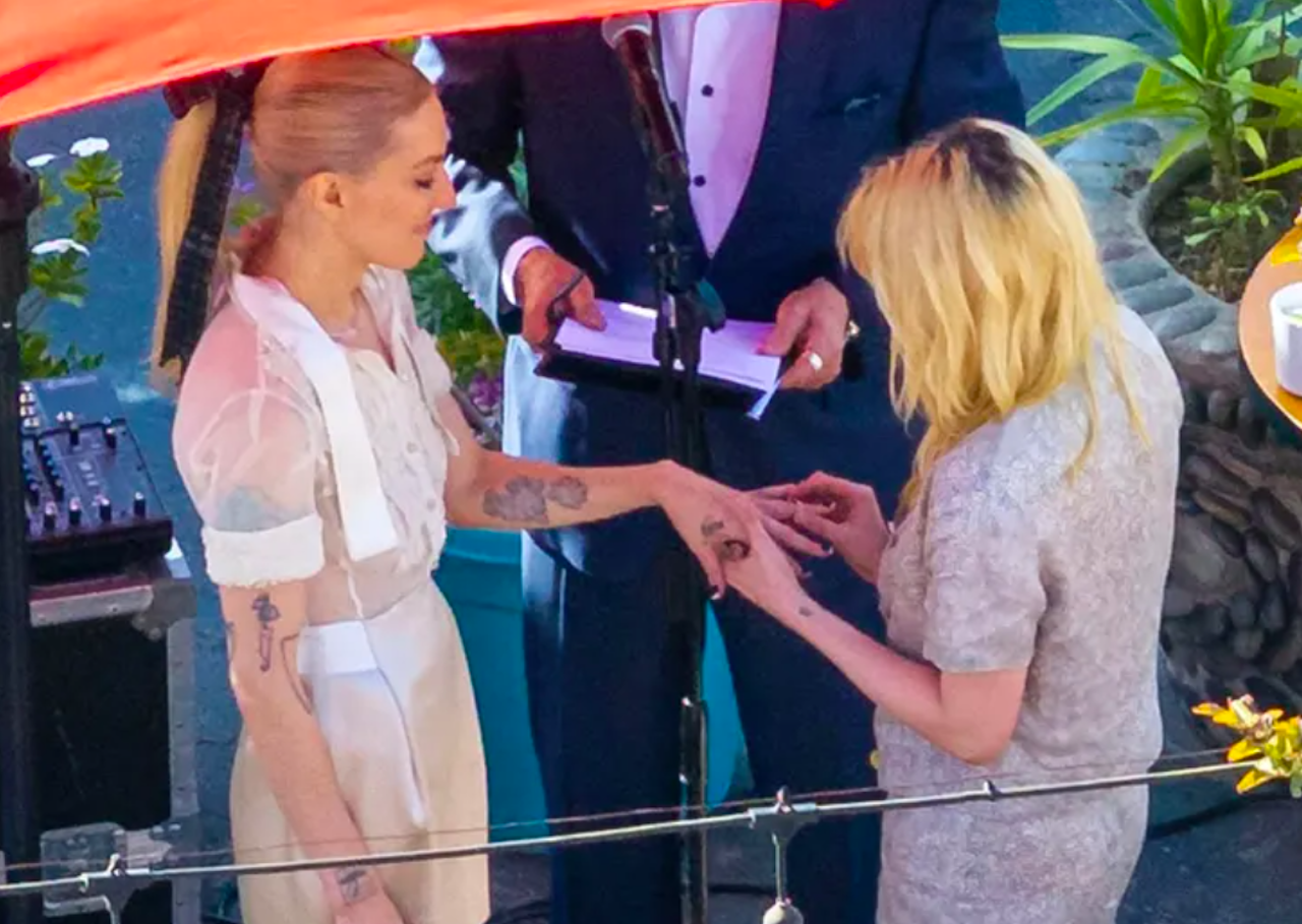 Mỹ nhân Kristen Stewart kết hôn với bạn gái lâu năm - Ảnh 1.