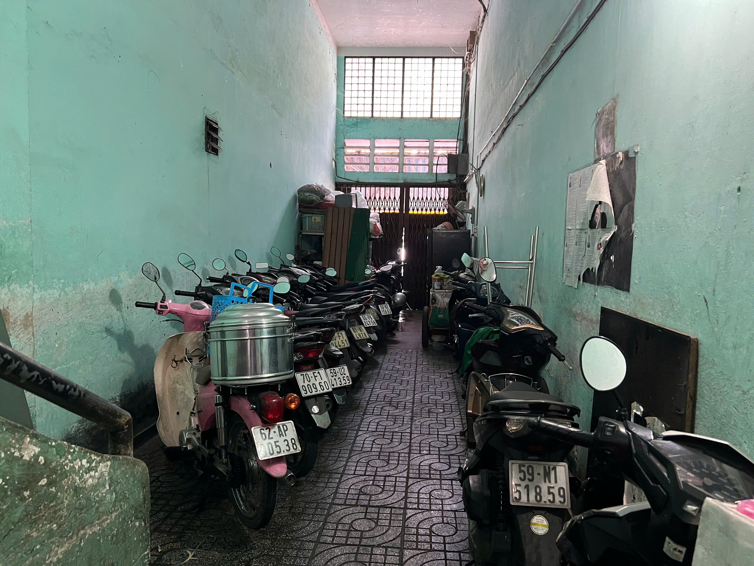 Cát cứ thu phí đỗ xe ' lụi ' bị xử lý: 7 Bãi xe vi phạm PCCC tại TP . HCM - Ảnh 2.