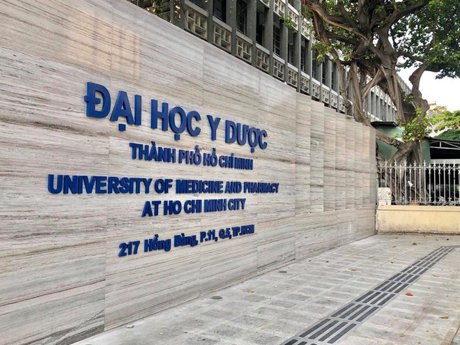 Trường ĐH Y dược TP.HCM dự kiến không tăng học phí với sinh viên khóa 2025 - Ảnh 1.
