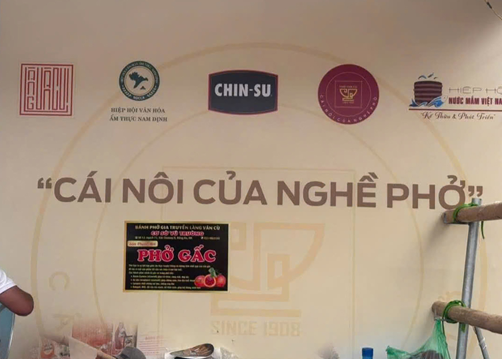 ការជជែកវែកញែកនៅតែបន្តអំពីកន្លែងកំណើតរបស់ផូ - រូបថតទី 2។ Lại tranh luận về cái nôi của nghề phở- Ảnh 2.