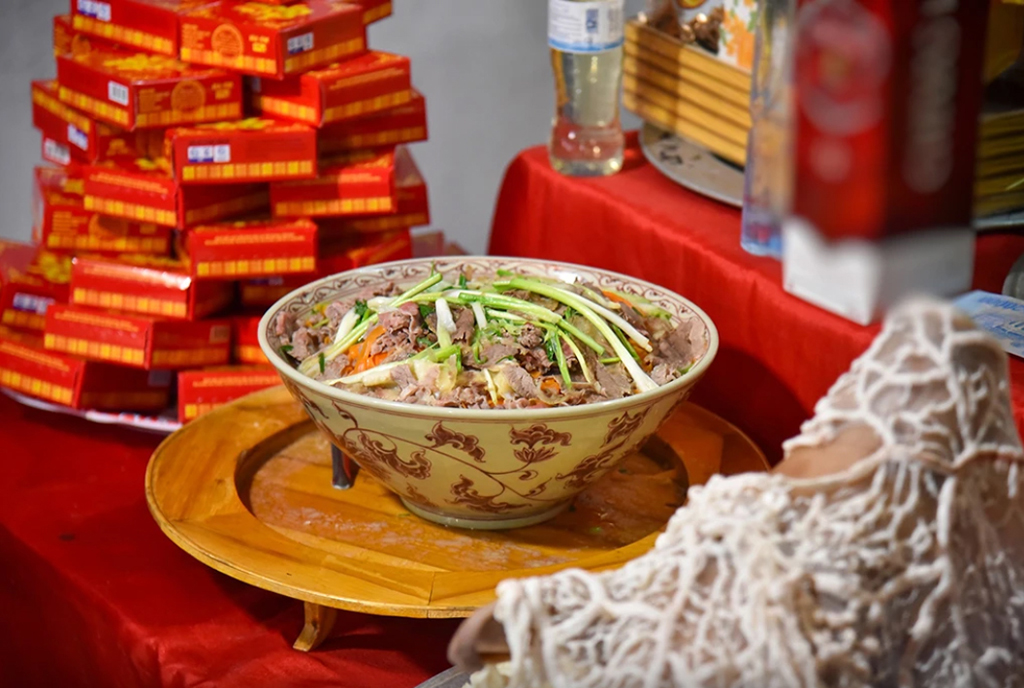 ការជជែកវែកញែកនៅតែបន្តអំពីកន្លែងកំណើតរបស់ផូ - រូបថតទី 1។ Lại tranh luận về cái nôi của nghề phở- Ảnh 1.