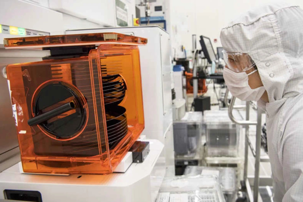 Trung Quốc làm thế nào để tạo ra chip 5nm mà không cần EUV? - Ảnh 1.
