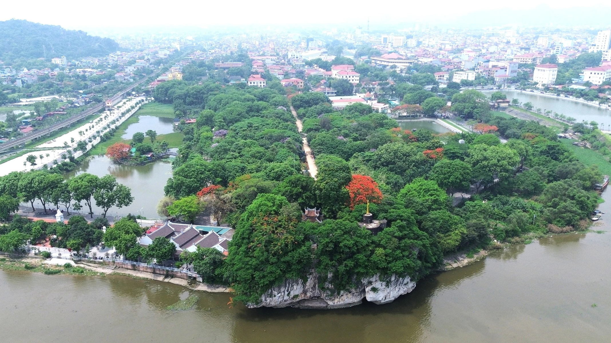Ninh Bình xây nhà khách dạng biệt thự cho cán bộ ở xa đến công tác sau sáp nhập- Ảnh 1. Ninh Bình xây nhà khách dạng biệt thự cho cán bộ ở xa đến công tác sau sáp nhập- Ảnh 1.