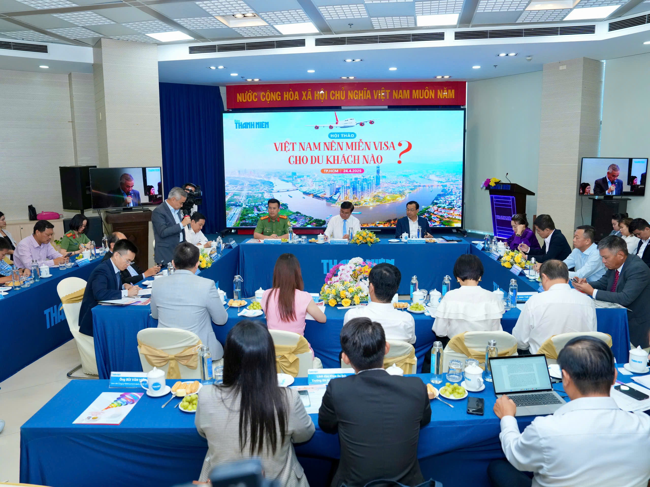 Mở rộng visa cho khách du lịch cao cấp, nâng vị thế của Việt Nam - Ảnh 2.