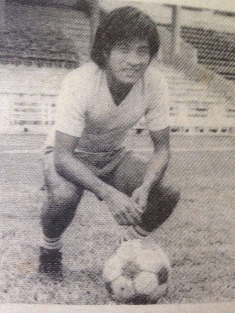 Cựu danh thủ Việt Nam một thời vang b&oacute;ng: Minh nh&iacute;, nhỏ m&agrave; c&oacute; v&otilde;- Ảnh 1.