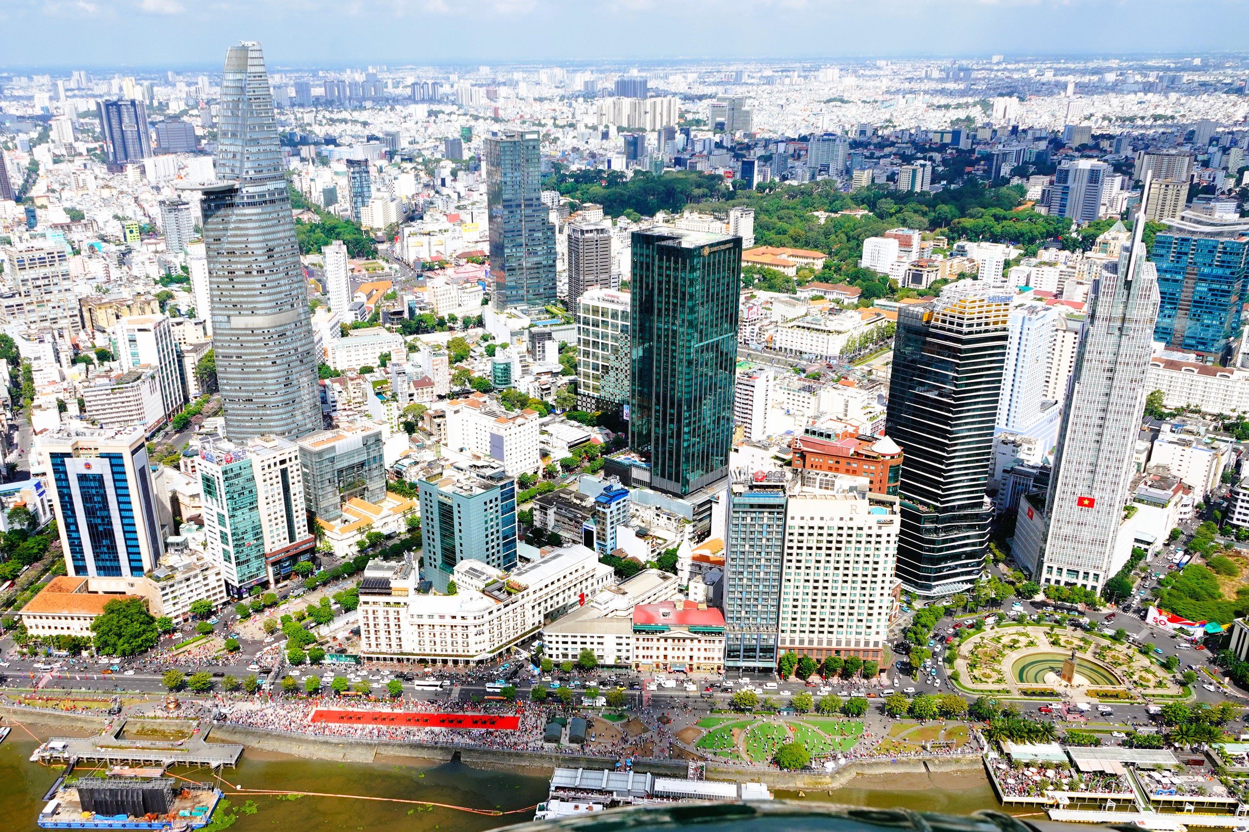 ĐẶC BIỆT: Máy bay tổng duyệt diễu binh 30.4 ở TP.HCM- Ảnh 26. ĐẶC BIỆT: Máy bay tổng duyệt diễu binh 30.4 ở TP.HCM- Ảnh 26.