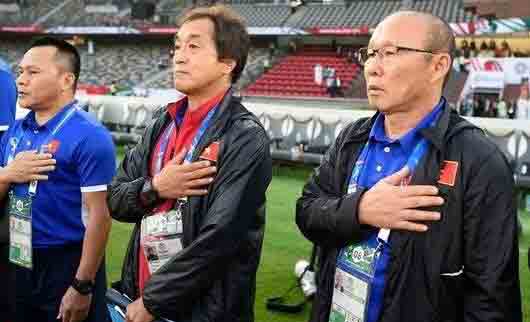 Lư Đ&igrave;nh Tuấn: Kh&ocirc;ng cao nhưng người kh&aacute;c phải ngước nh&igrave;n- Ảnh 4.