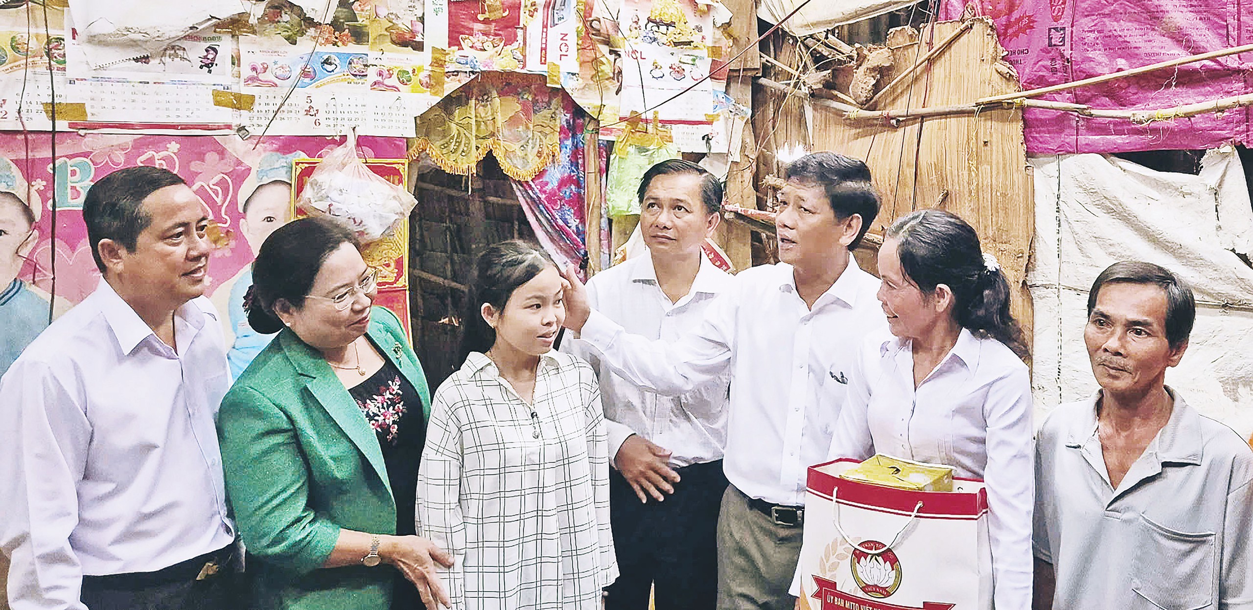 Xóa nhà tạm, nhà dột nát: Mệnh lệnh từ trái tim - Ảnh 1.