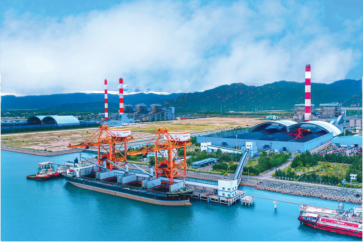 Công ty Nhiệt điện Vĩnh Tân đảm bảo cung ứng điện mùa khô 2025 - Ảnh 2. Công ty Nhiệt điện Vĩnh Tân đảm bảo cung ứng điện mùa khô 2025 - Ảnh 2.