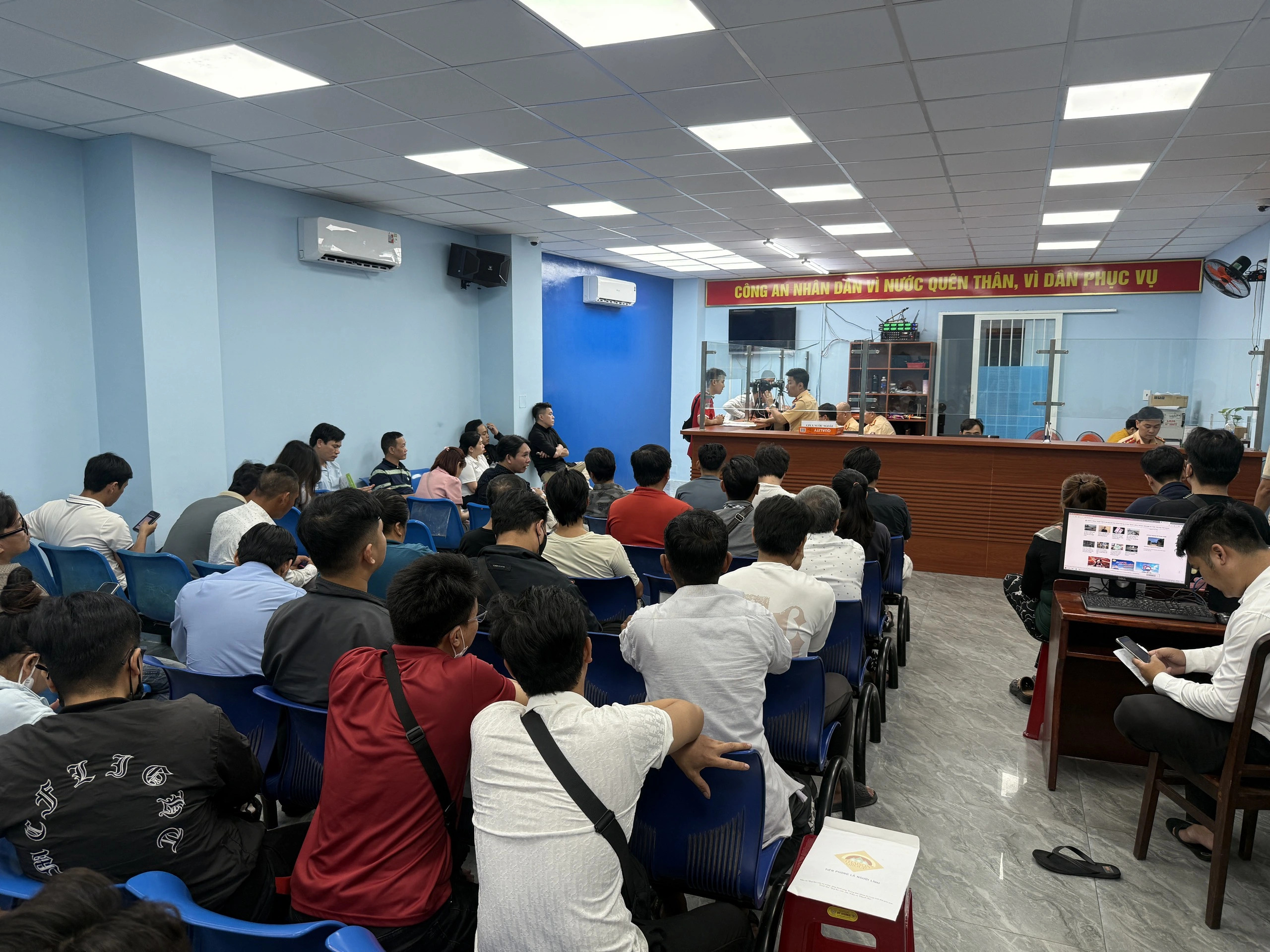 TP.HCM: Hơn 119.000 người chờ thi giấy phép lái xe - Ảnh 1.