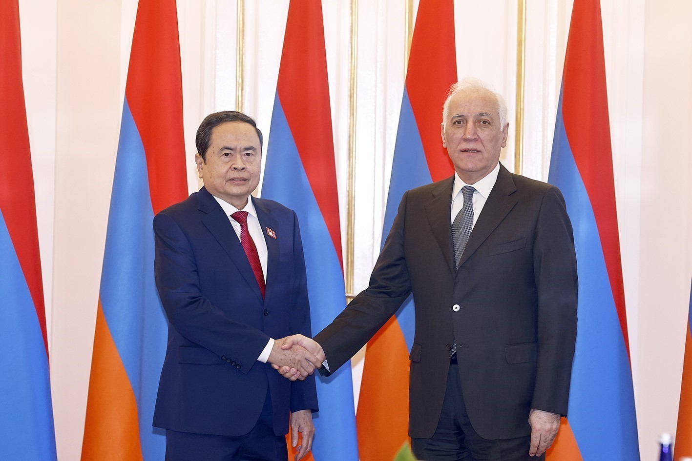 Chủ tịch Quốc hội Trần Thanh Mẫn hội kiến Tổng thống Armenia- Ảnh 1.