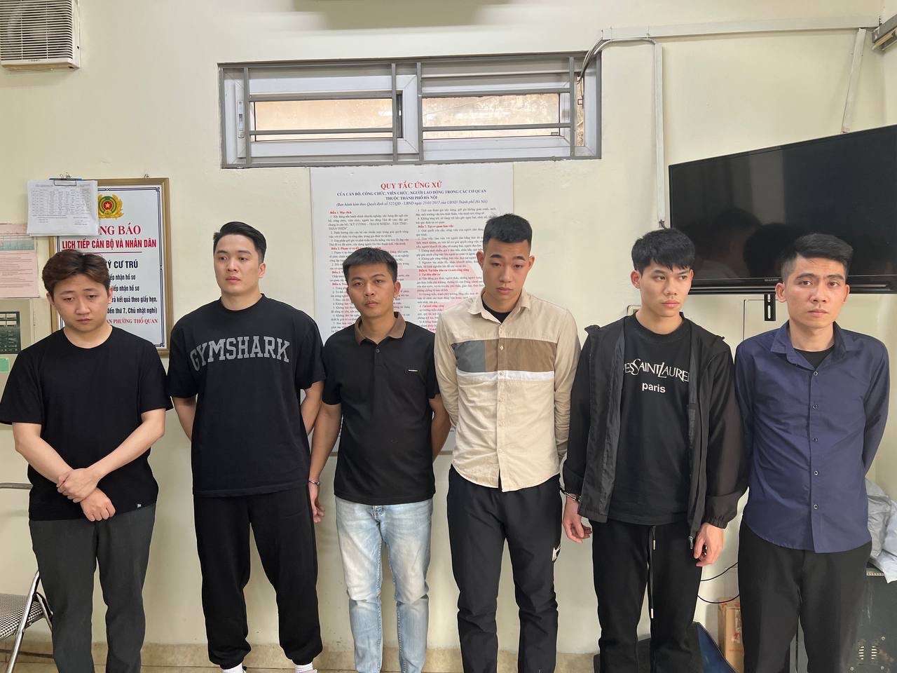 Khám phá đường dây bán thuốc Đại Tràng giả thu bất chính hơn 20 tỉ đồng - Ảnh 1. Khám phá đường dây bán thuốc Đại Tràng giả thu bất chính hơn 20 tỉ đồng - Ảnh 1.