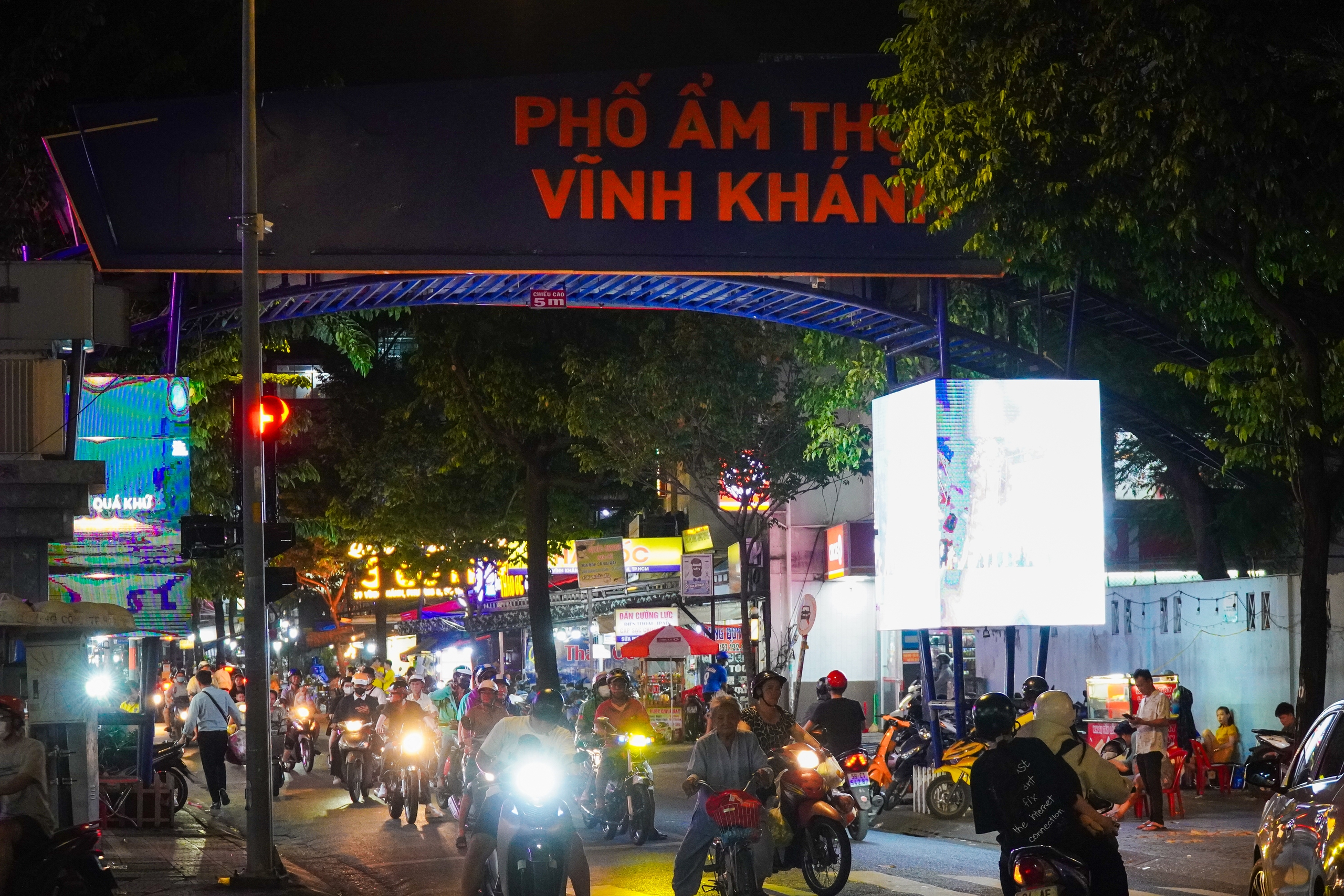 Đừng bỏ lỡ những khu phố ẩm thực giá bình dân ở TP.HCM Đừng bỏ lỡ những khu phố ẩm thực giá bình dân ở TP.HCM