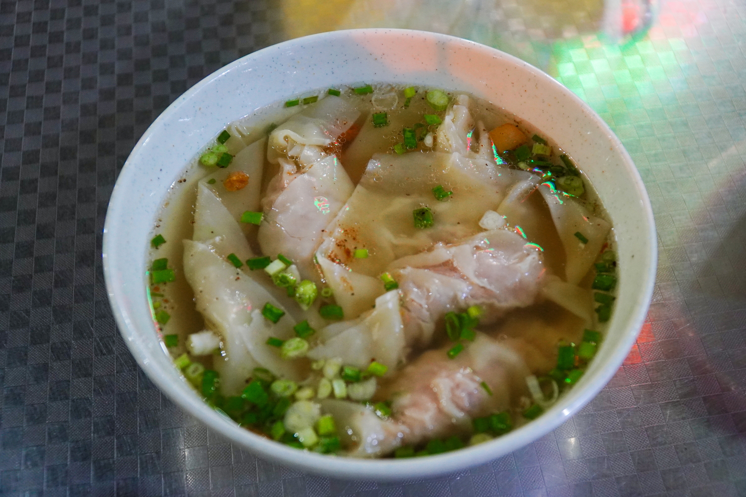 Đừng bỏ lỡ những khu phố ẩm thực giá bình dân ở TP.HCM - Ảnh 14.