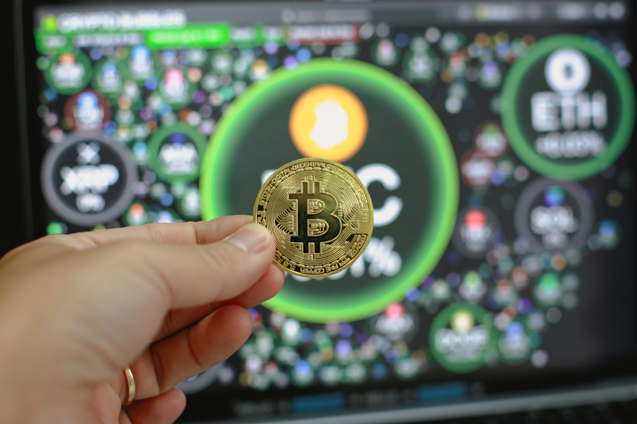 CZ nói cha đẻ Bitcoin là AI, không phải con người - Ảnh 1.