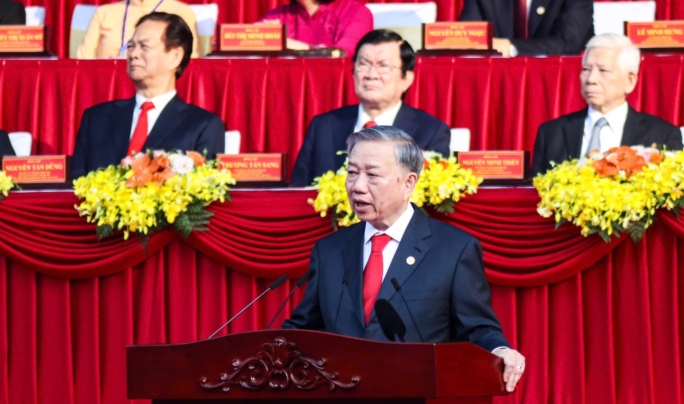 Diễn văn Tổng Bí thư Tô Lâm tại lễ kỷ niệm 50 năm đất nước thống nhất - Ảnh 1.