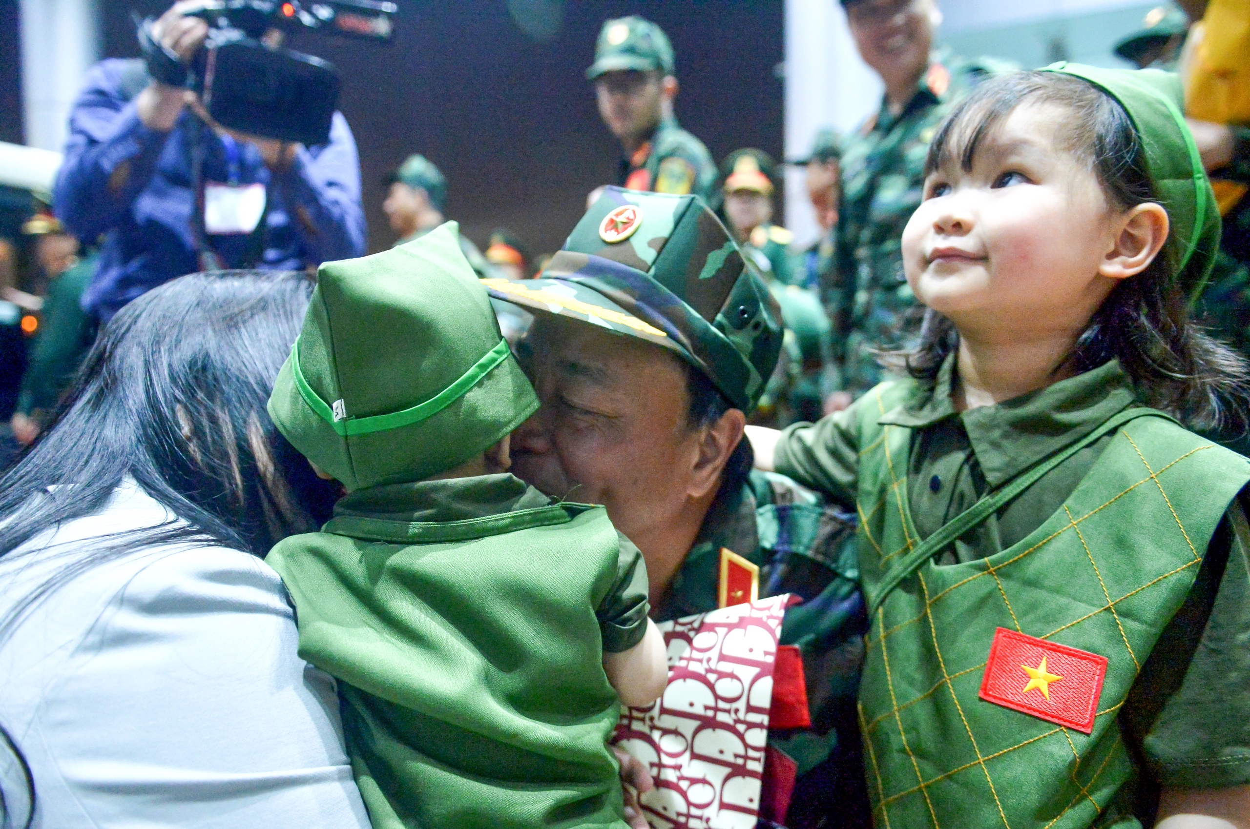 'Cần có hình thức khen thưởng cao, tương xứng thành tích của đoàn cứu hộ động đất'- Ảnh 2.