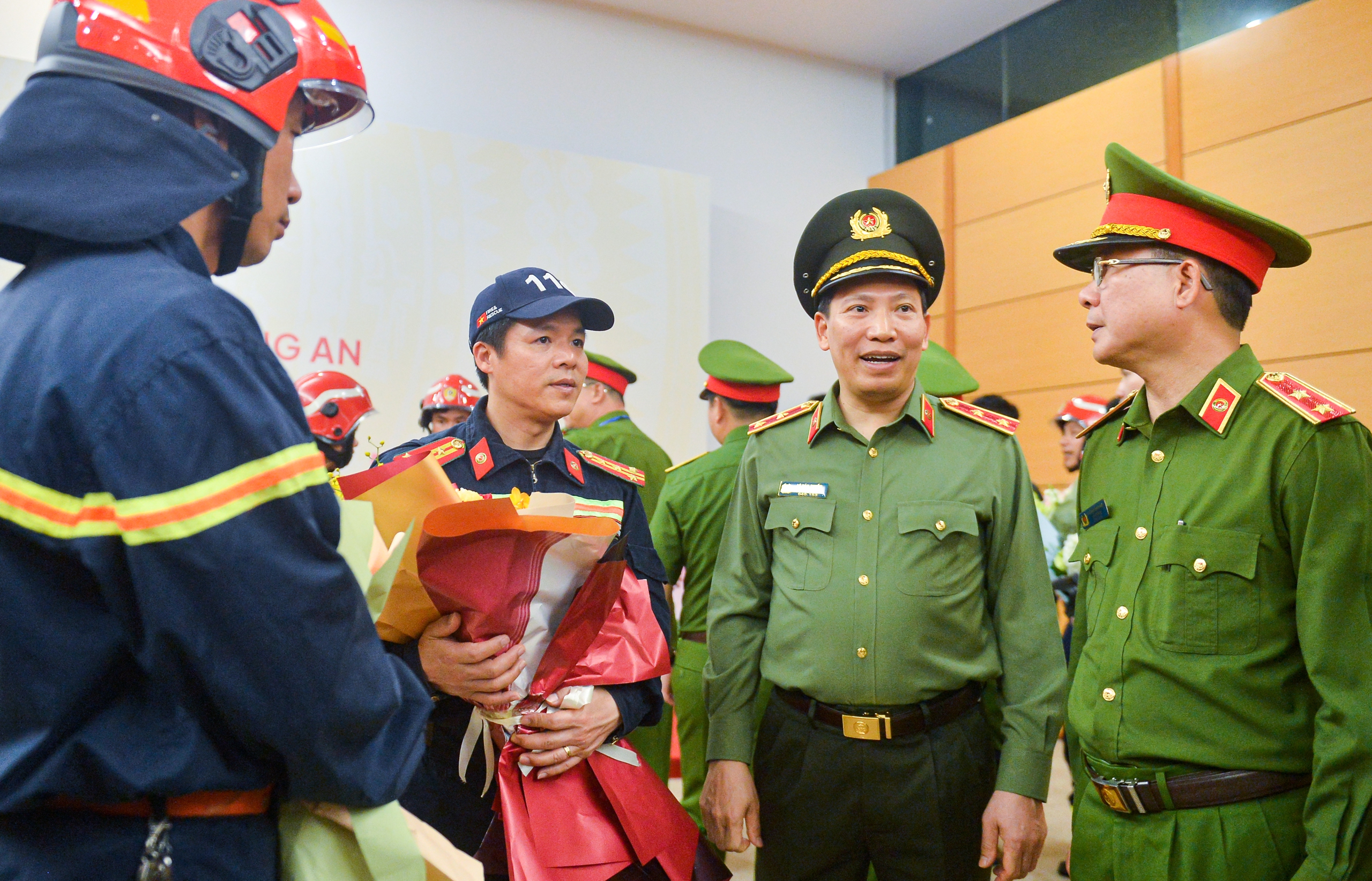 'Cần có hình thức khen thưởng cao, tương xứng thành tích của đoàn cứu hộ động đất'- Ảnh 4.