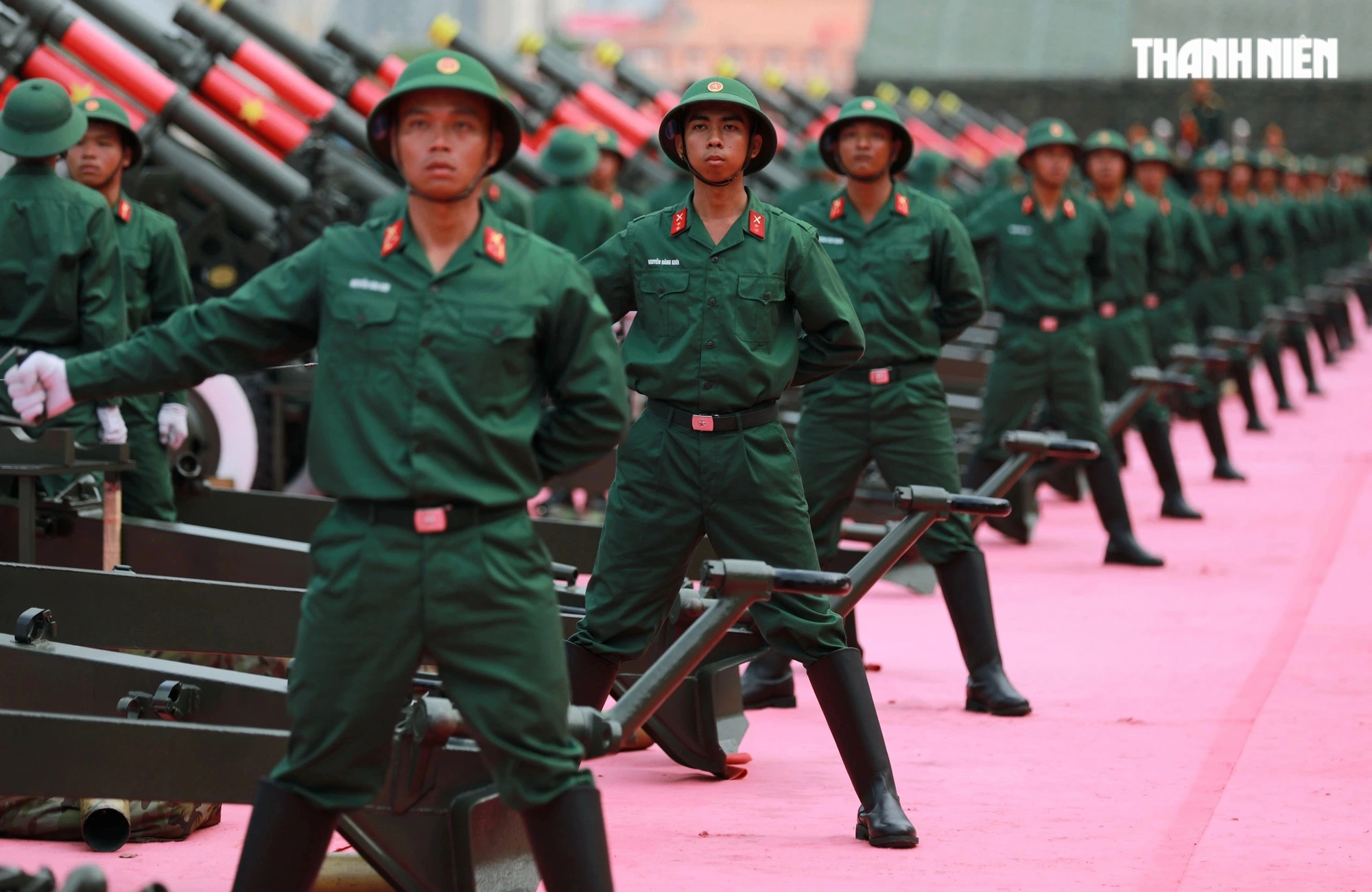 15 khẩu đại bác khai hỏa ở bến Bạch Đằng - Ảnh 7.