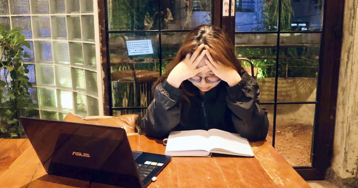 Người đi làm ngày nay gánh khối lượng công việc gấp đôi so với 15 năm trước