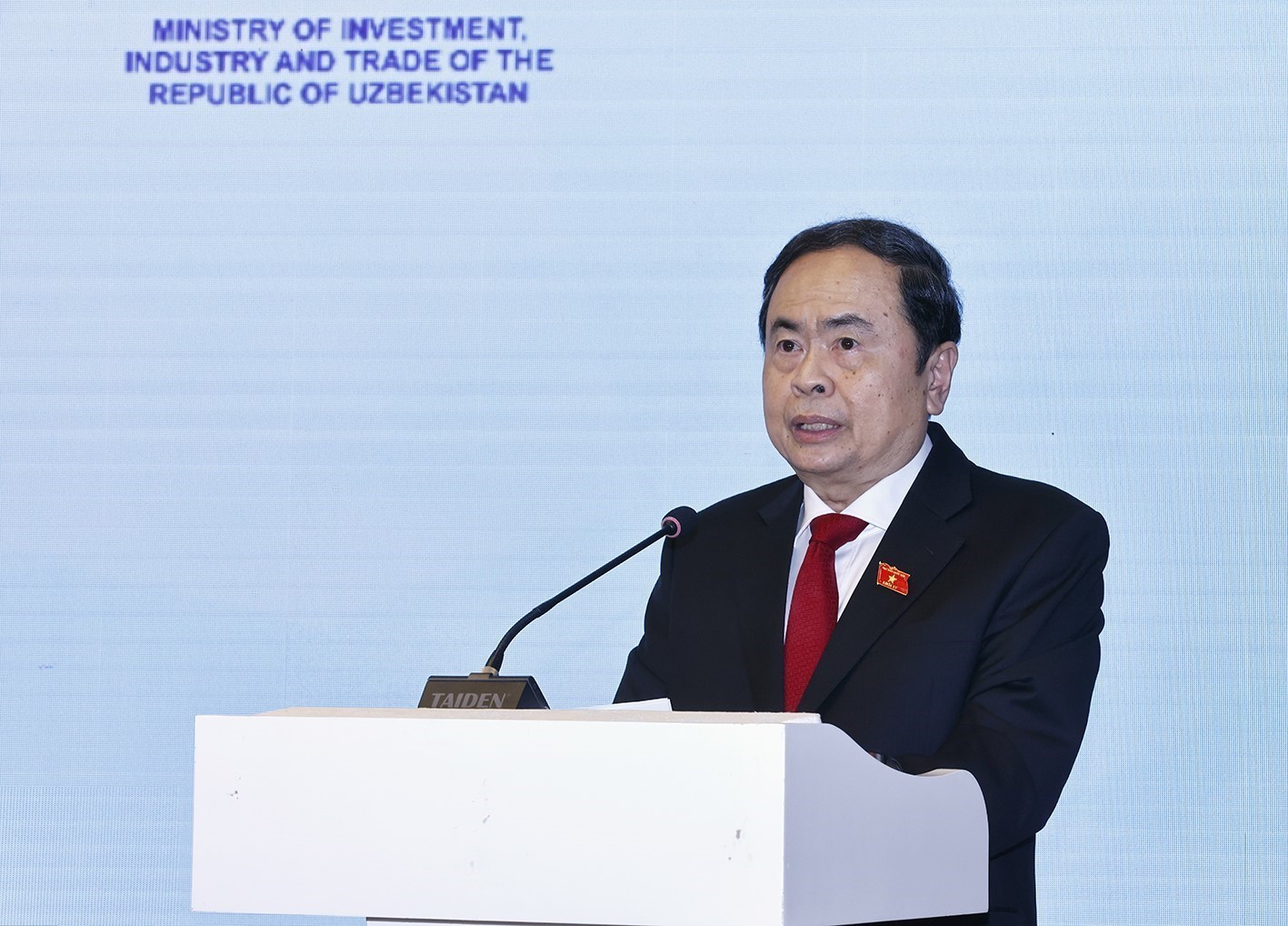 Chủ tịch Quốc hội Trần Thanh Mẫn dự Tọa đàm doanh nghiệp Việt Nam - Uzbekistan - Ảnh 1.