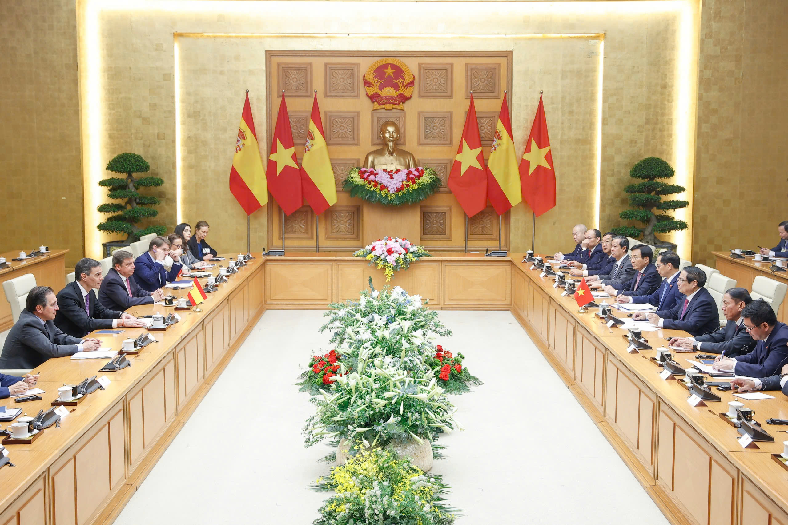 Thủ tướng Phạm Minh Chính chủ trì lễ đón Thủ tướng Tây Ban Nha Pedro Sanchez- Ảnh 5.