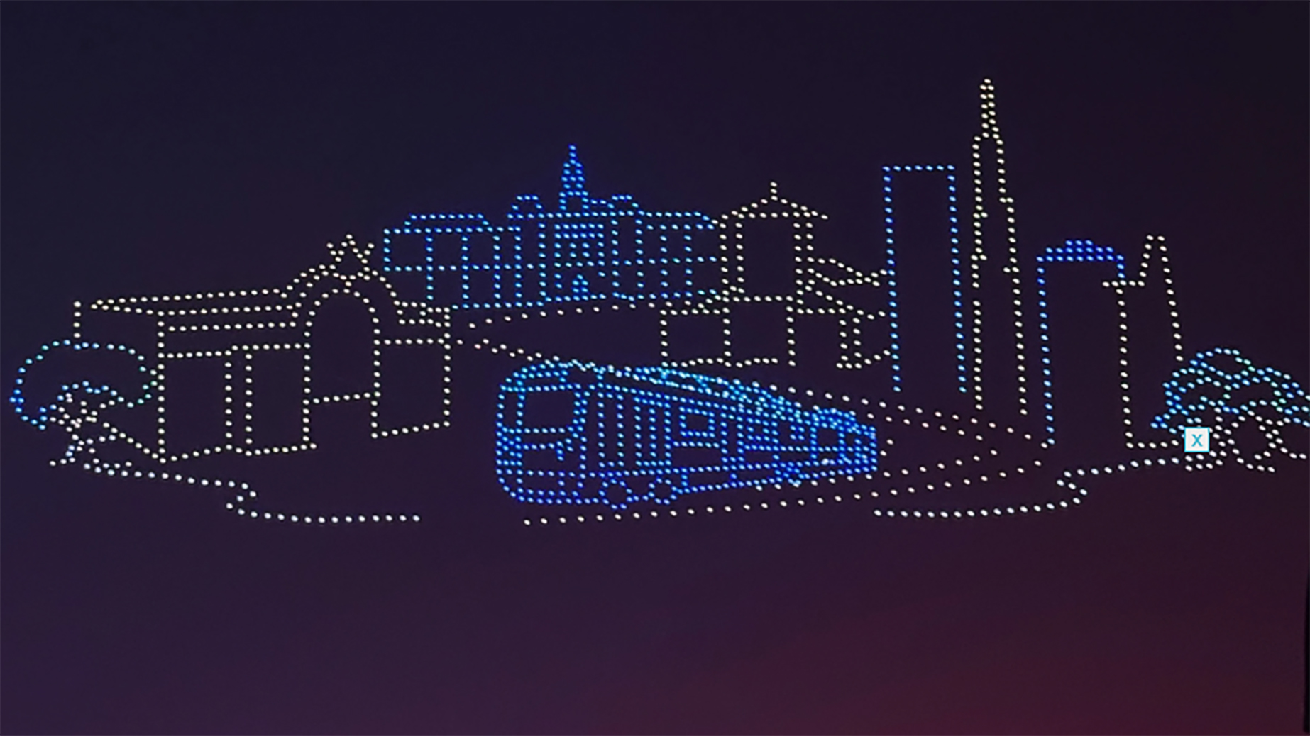 ទីក្រុងហូជីមិញនឹងមិនដាក់តាំងបង្ហាញយន្តហោះគ្មានមនុស្សបើកនៅល្ងាចថ្ងៃទី 1 ខែឧសភាទេ - រូបថតទី 2។ TP.HCM không trình diễn drone vào tối 1.5- Ảnh 2.