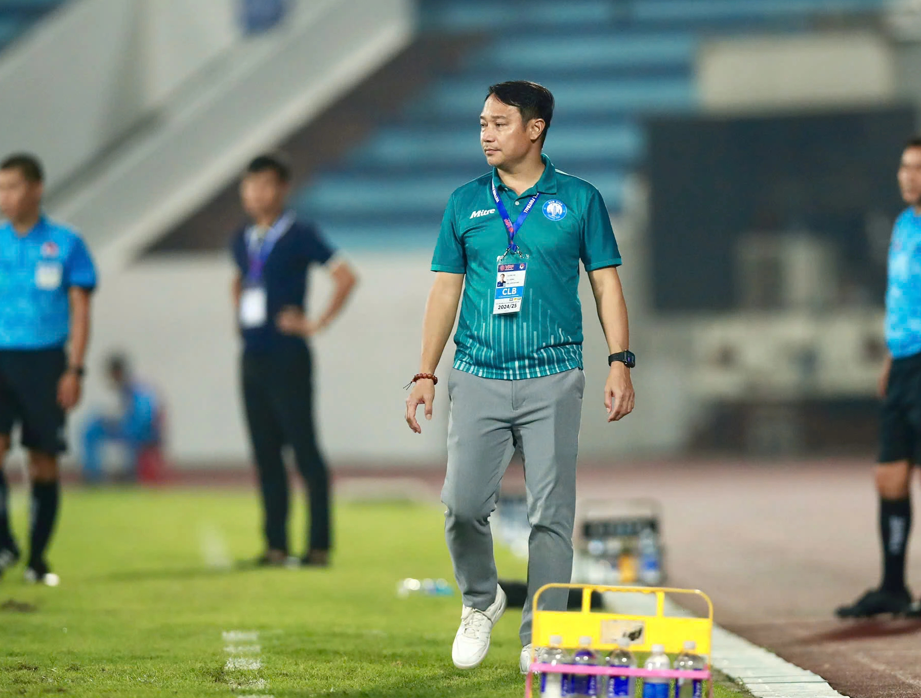 Văn Toàn báo tin vui trước trận đại chiến đội Hà Nội: Nam Định có mạo hiểm?- Ảnh 2. Văn Toàn báo tin vui trước trận đại chiến đội Hà Nội: Nam Định có mạo hiểm?- Ảnh 2.