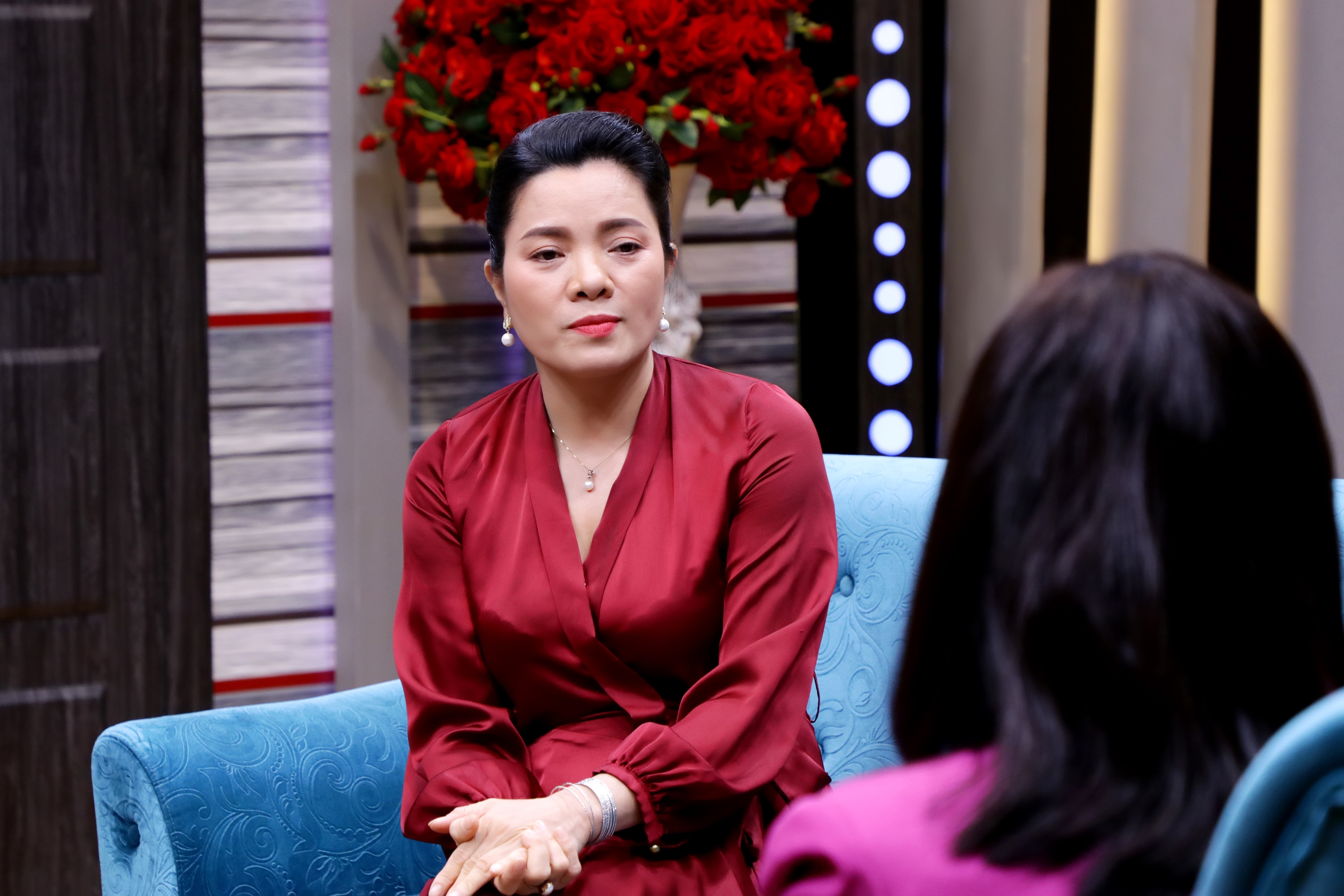 Mẹ đơn thân được con trai ủng hộ 'đi thêm bước nữa' sau đổ vỡ - Ảnh 1.