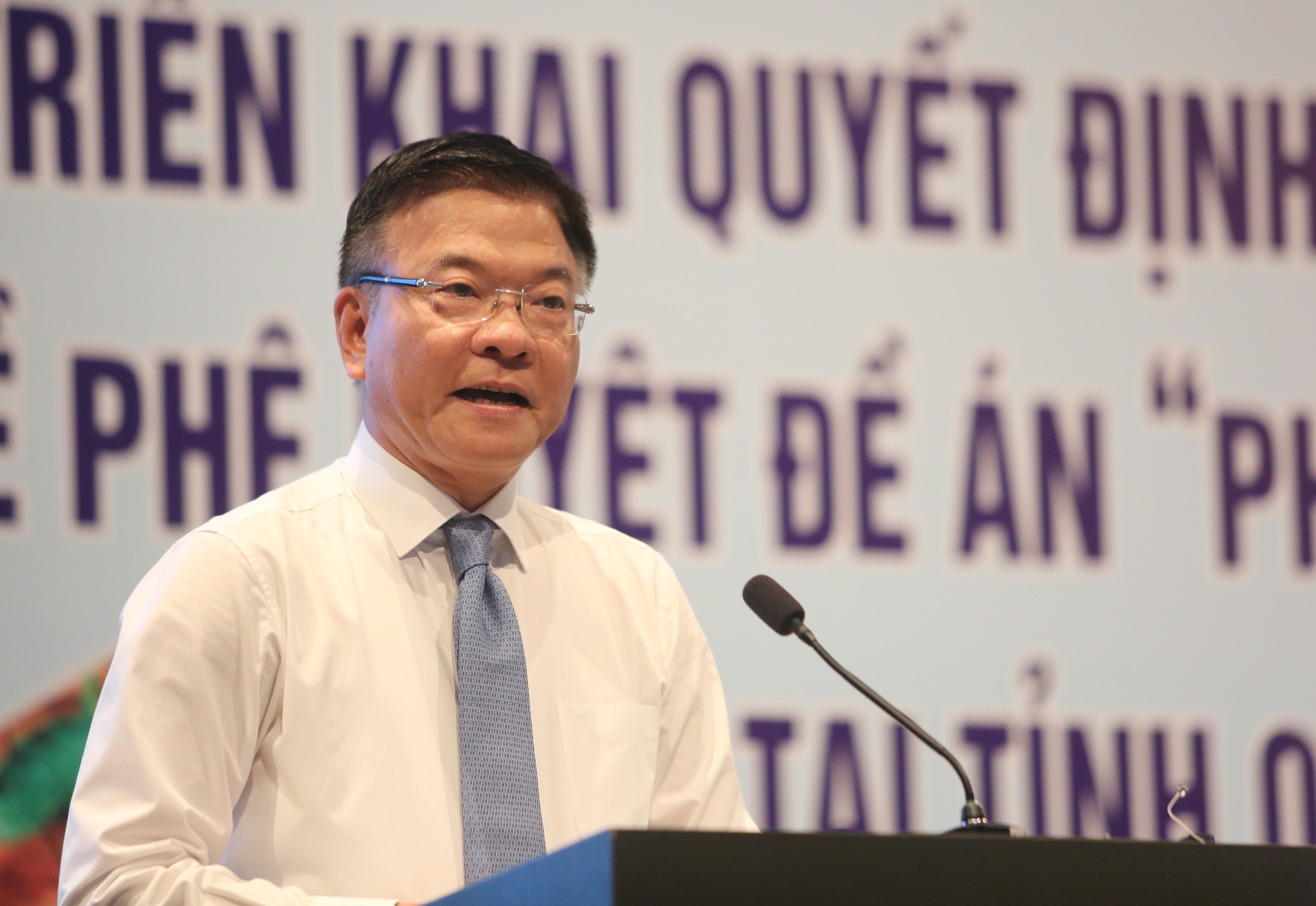 Phó thủ tướng: 'Cần nhìn lớn, nhìn xa hơn để phát triển ngành công nghiệp dược liệu' - Ảnh 6.