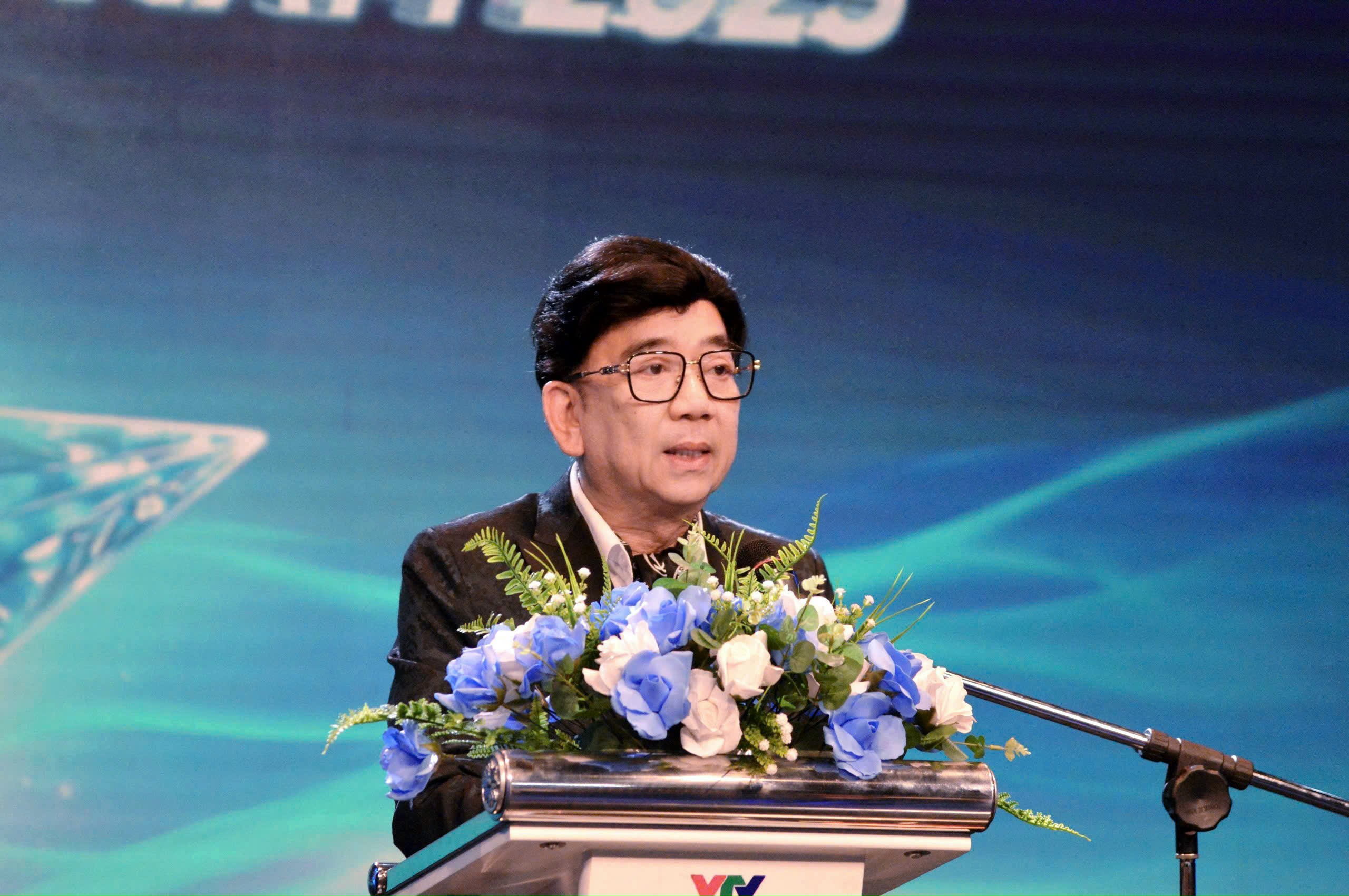Hoa hậu Đặng Thu Thảo ngồi 'ghế nóng' cuộc thi tìm kiếm tài năng nhí - Ảnh 2.